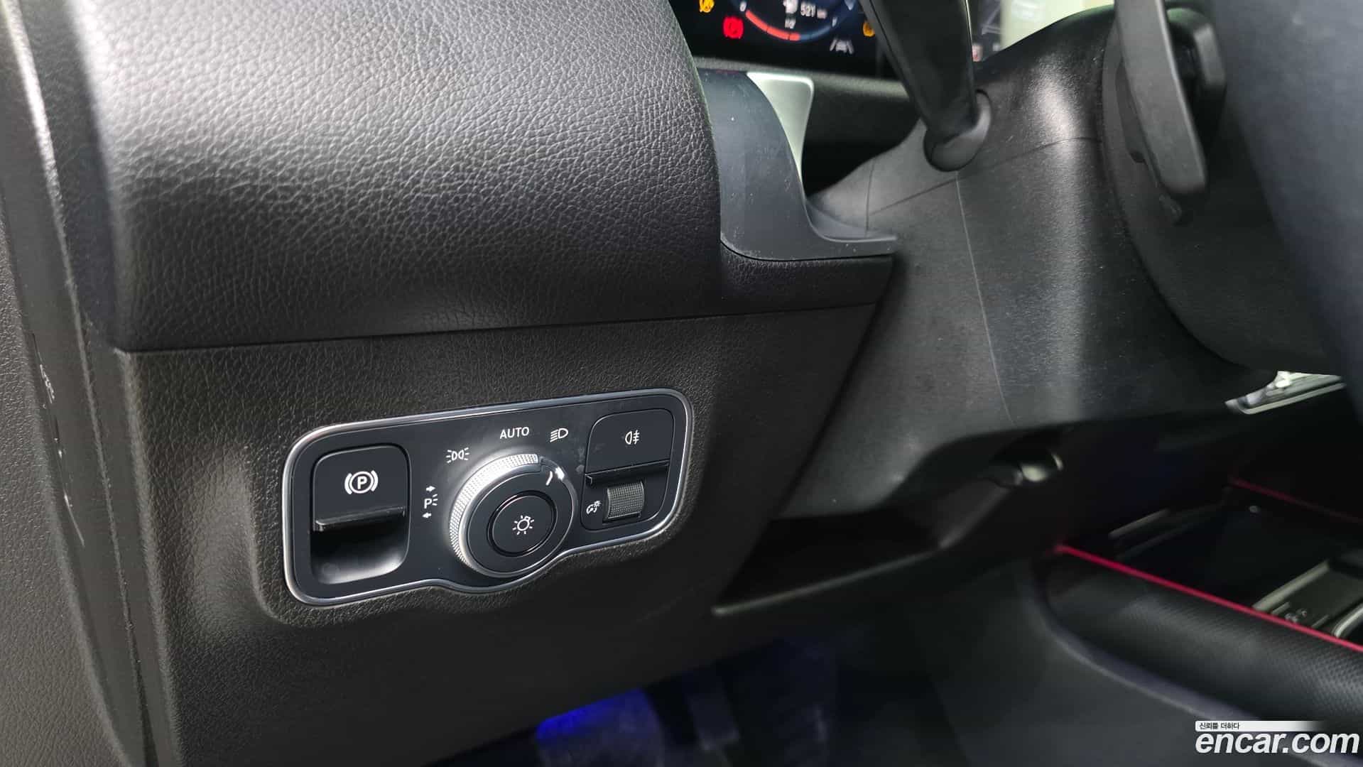 GLB-Class Mercedes-Benz 2021.8-OPTION-016