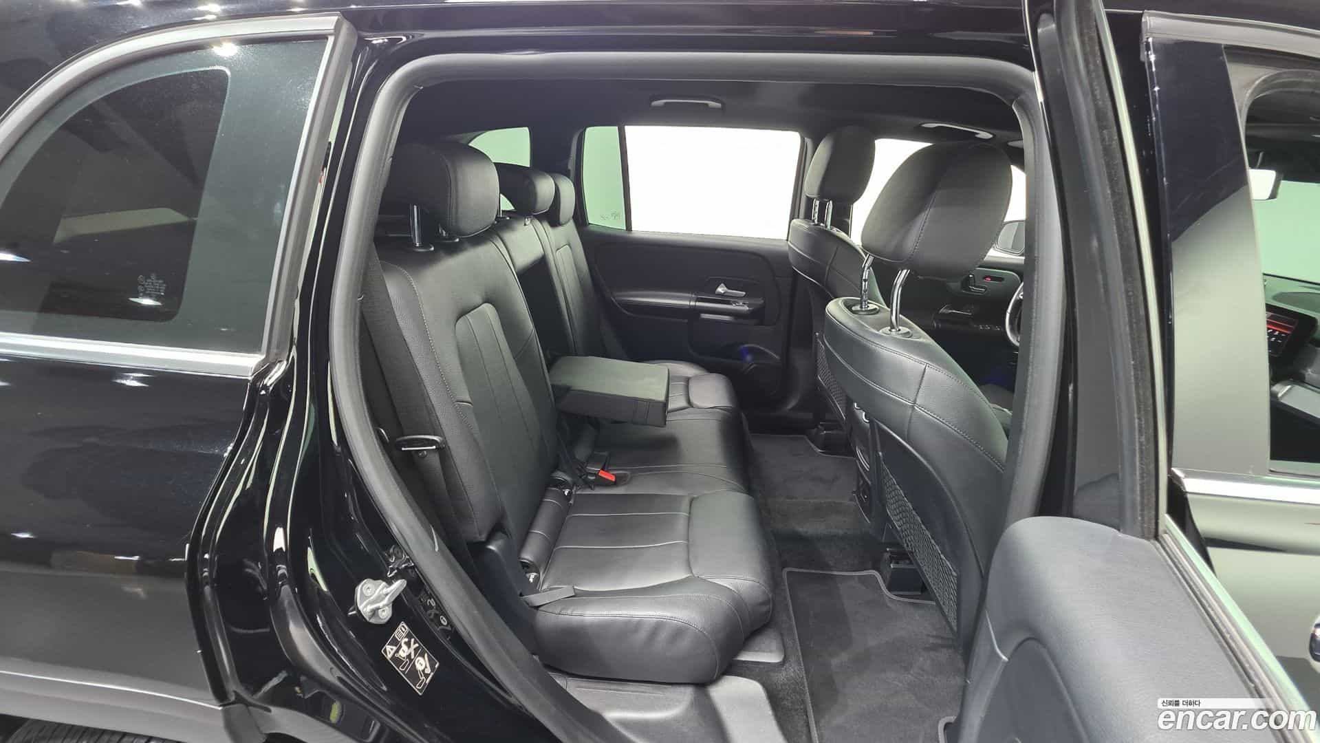 GLB-Class Mercedes-Benz 2021.8-OPTION-022