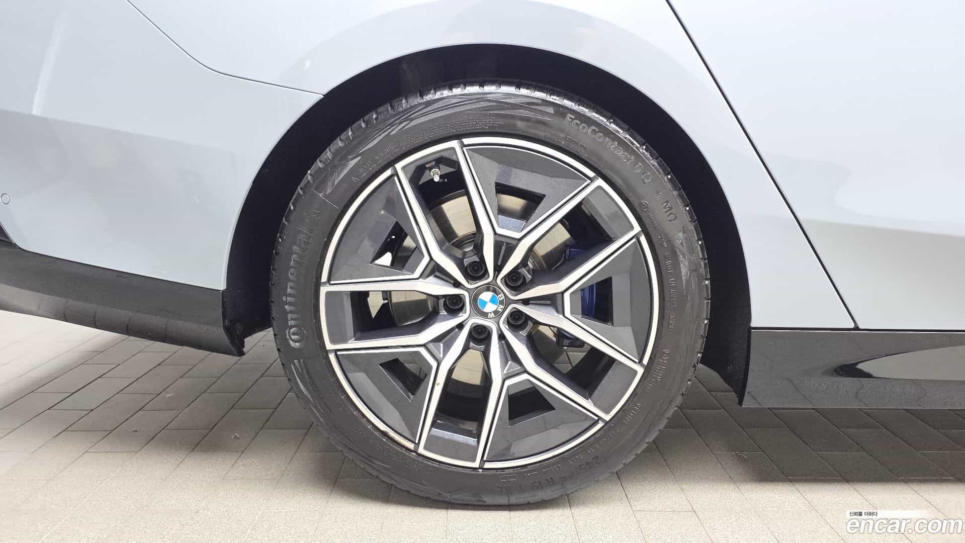 5-Series BMW 2024.1-OUTER-005