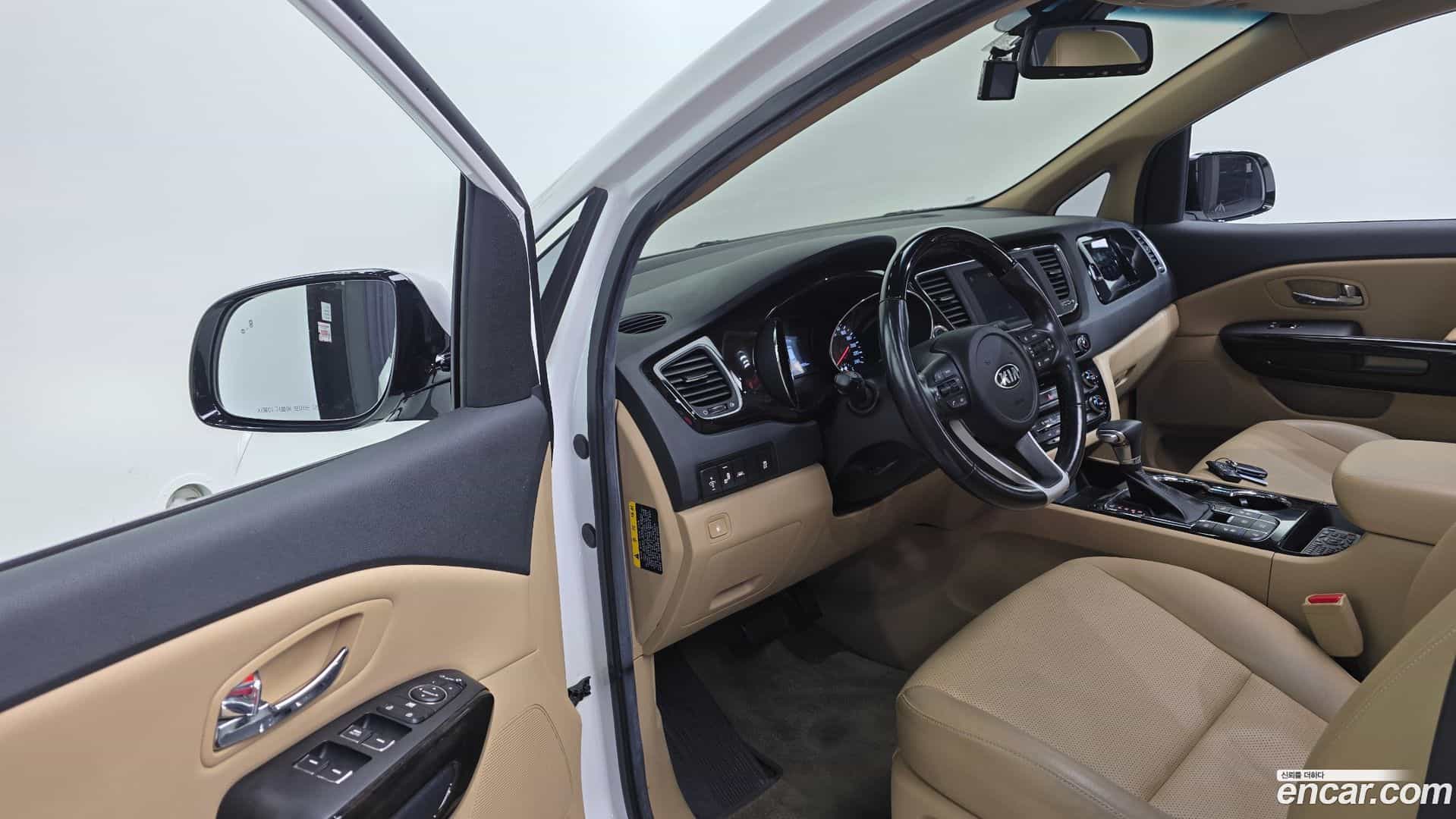 Canival Kia 2018.6-OPTION-016