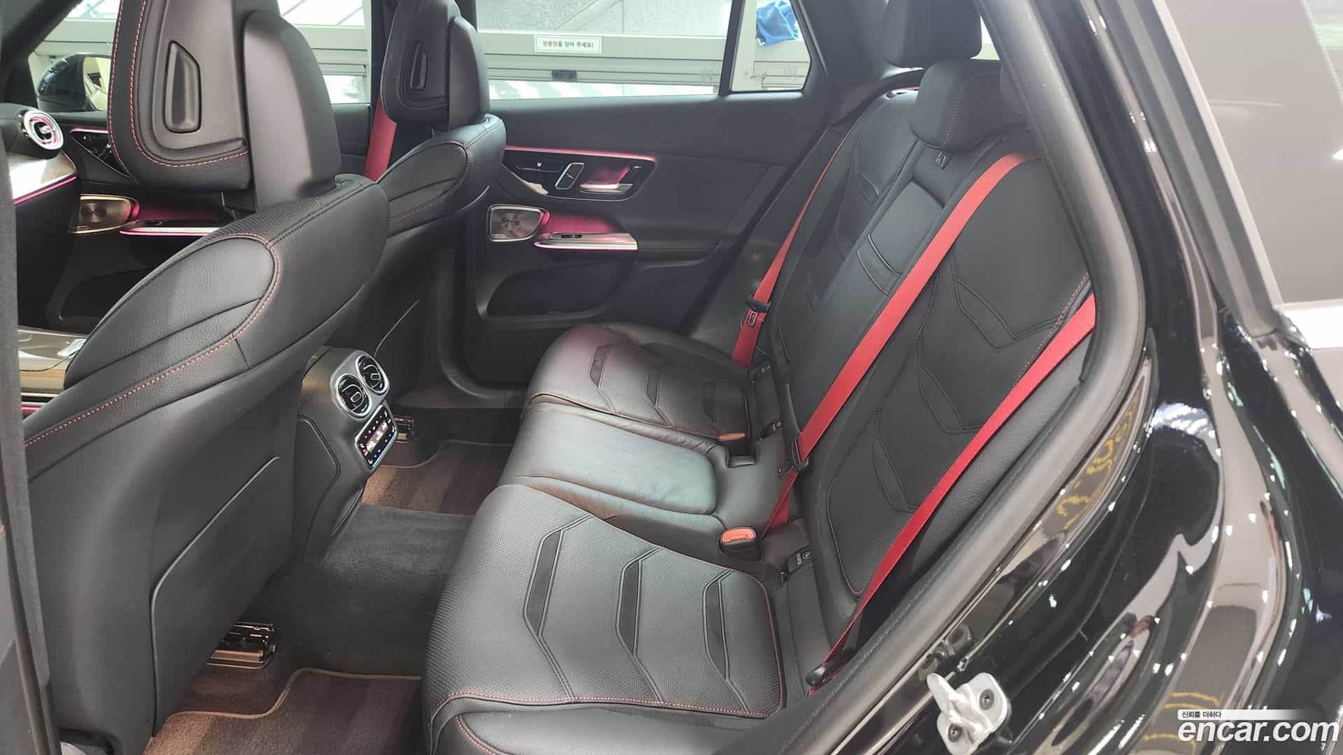 GLC-Class Mercedes-Benz 2024.4-OPTION-019