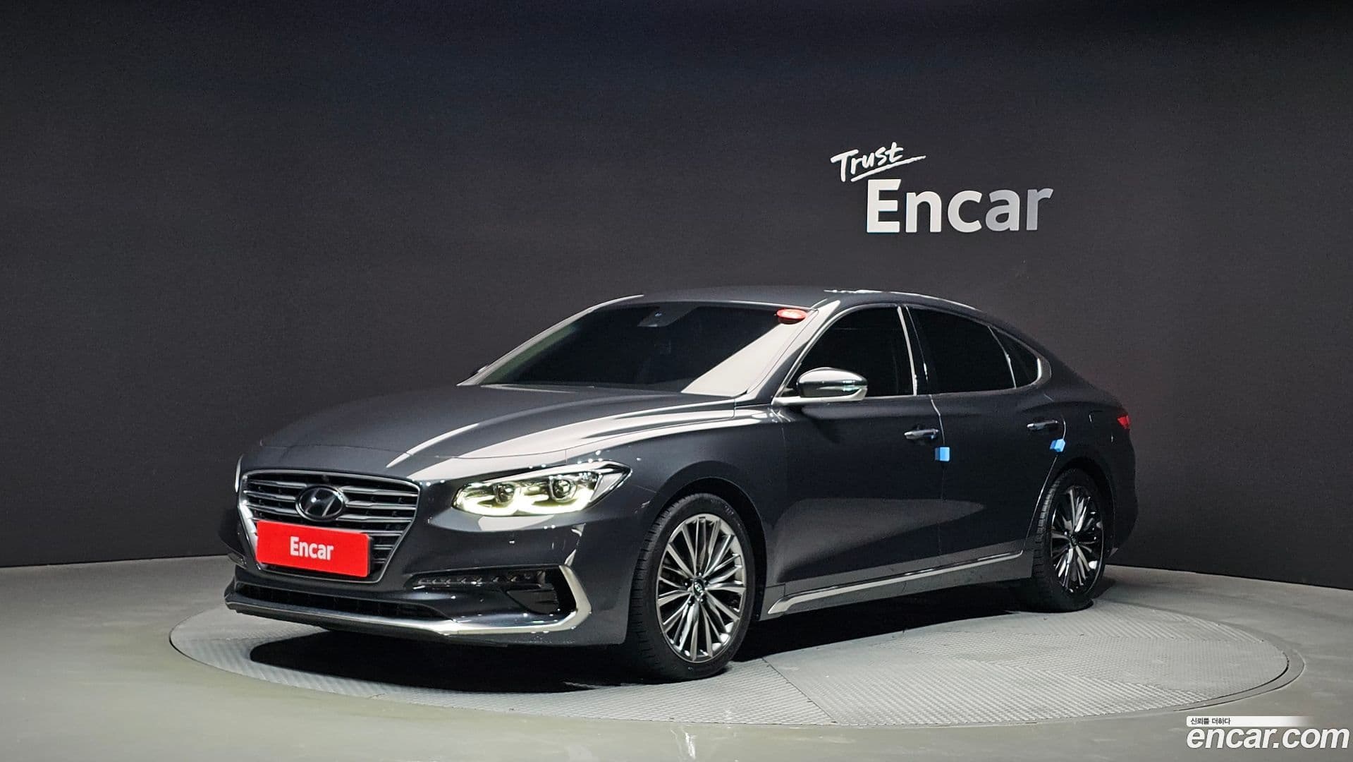 Main__Slider__Photo:Grandeur Hyundai 2017.5-0