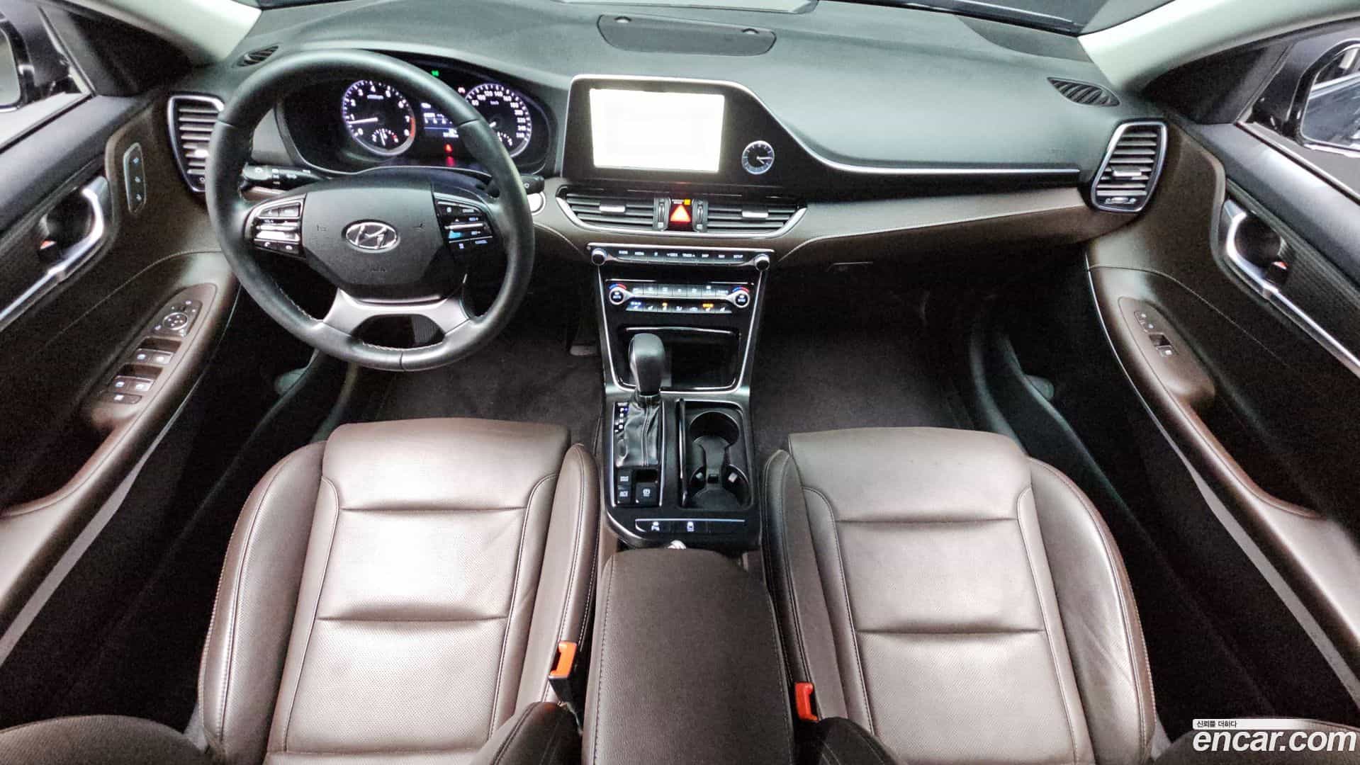 Grandeur Hyundai 2017.5-INNER-007
