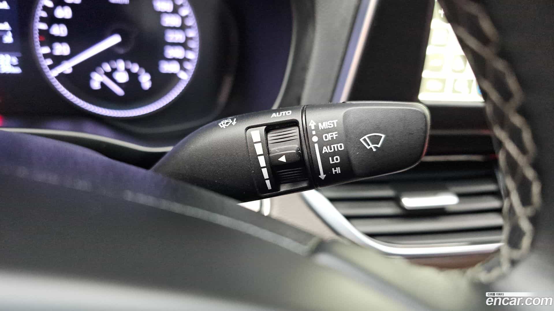 Grandeur Hyundai 2017.5-OPTION-042