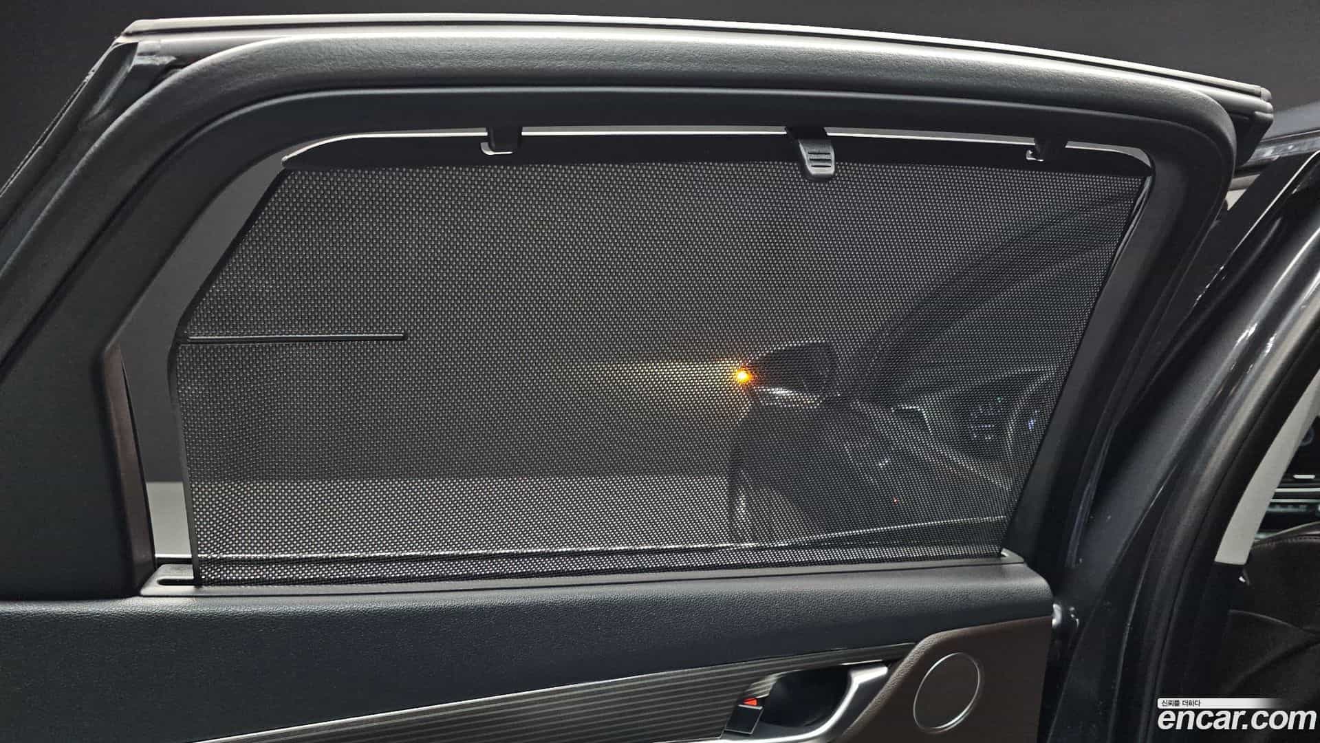 Grandeur Hyundai 2017.5-OPTION-043