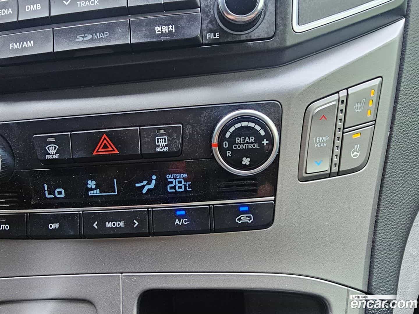 Starex Hyundai 2016.0-OPTION-020