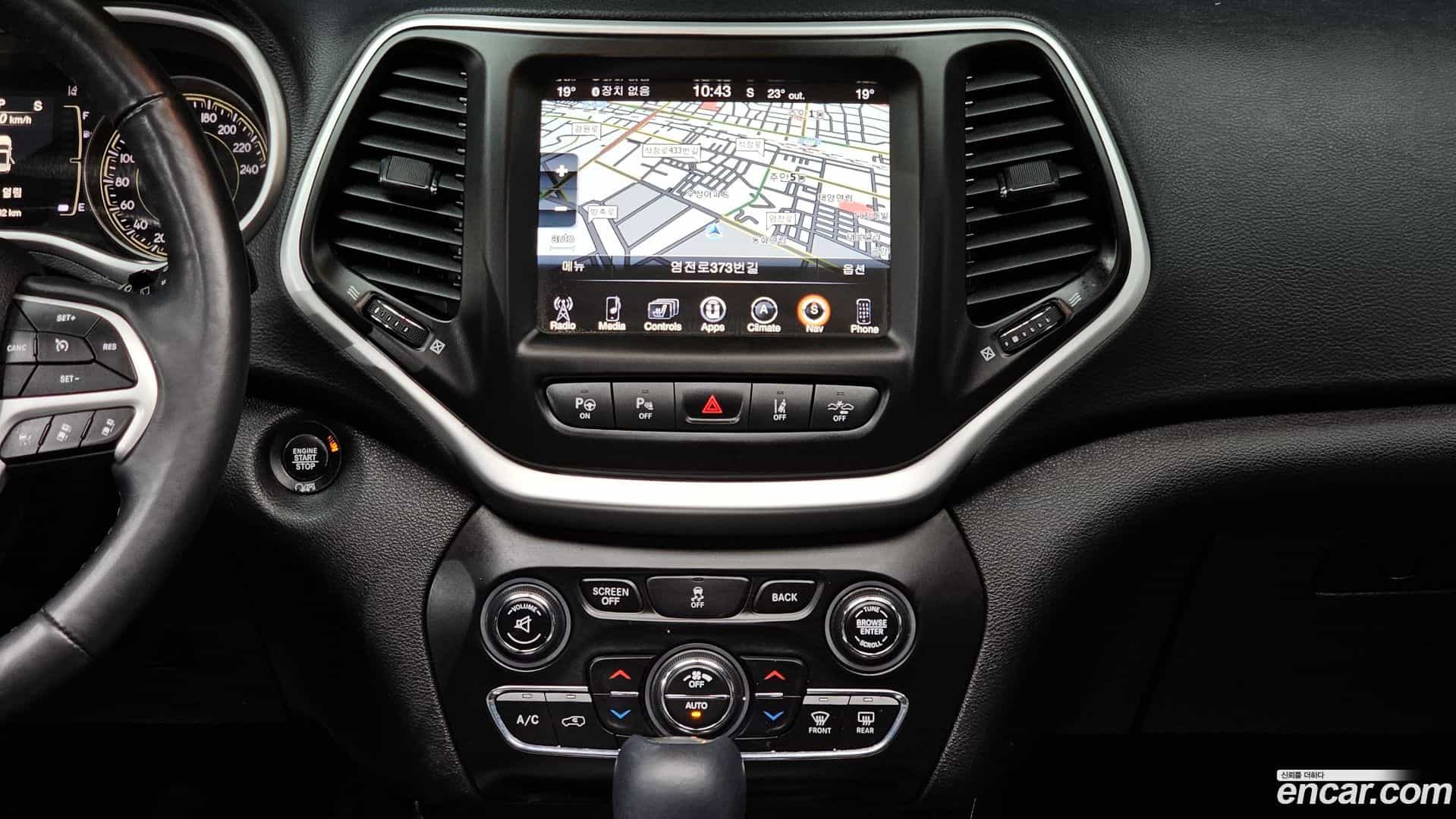 Cherokee Jeep 2018.3-OPTION-018