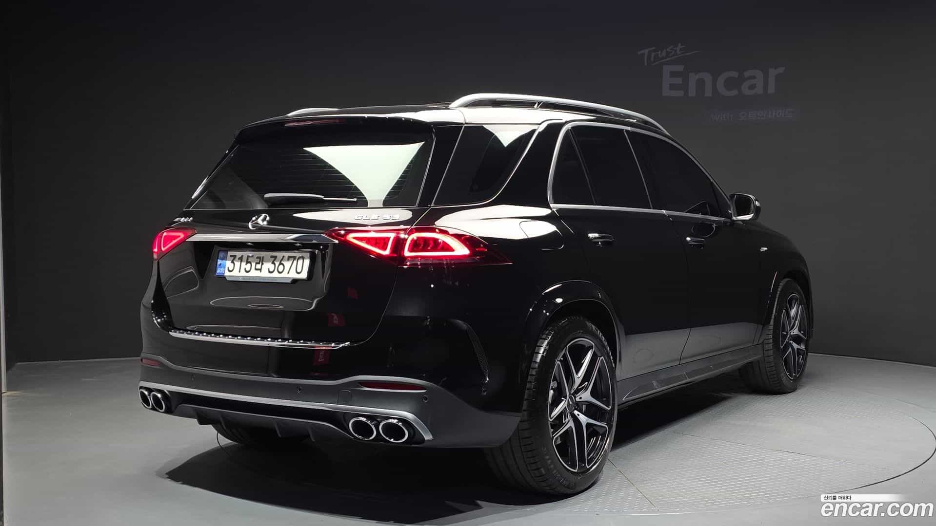 GLE-Class Mercedes-Benz 2022.4-OUTER-002