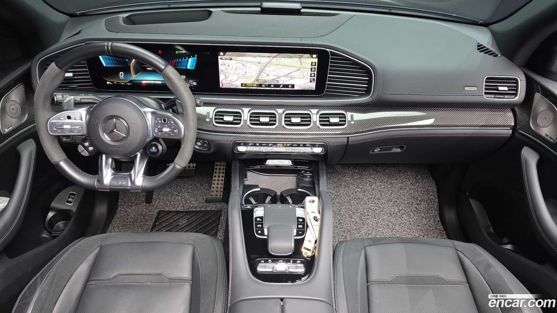 GLE-Class Mercedes-Benz 2022.4-INNER-007