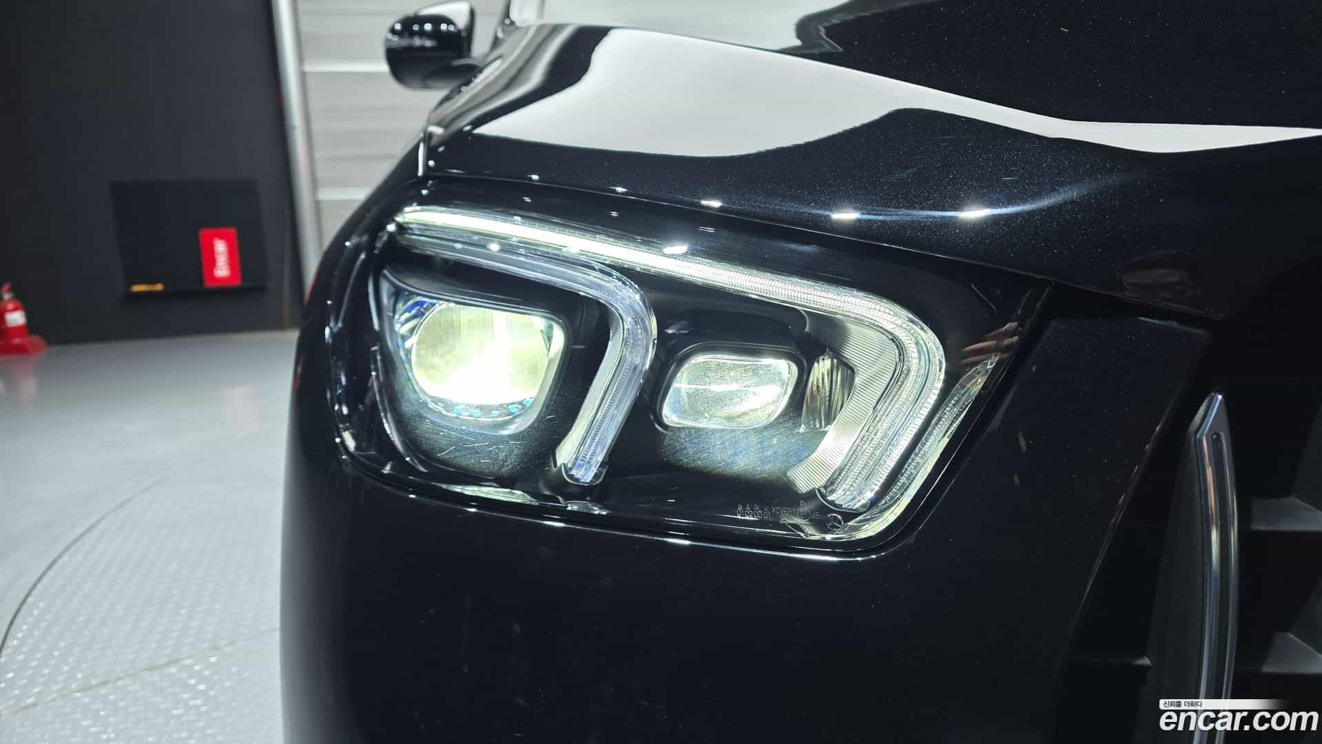 GLE-Class Mercedes-Benz 2022.4-OUTER-032