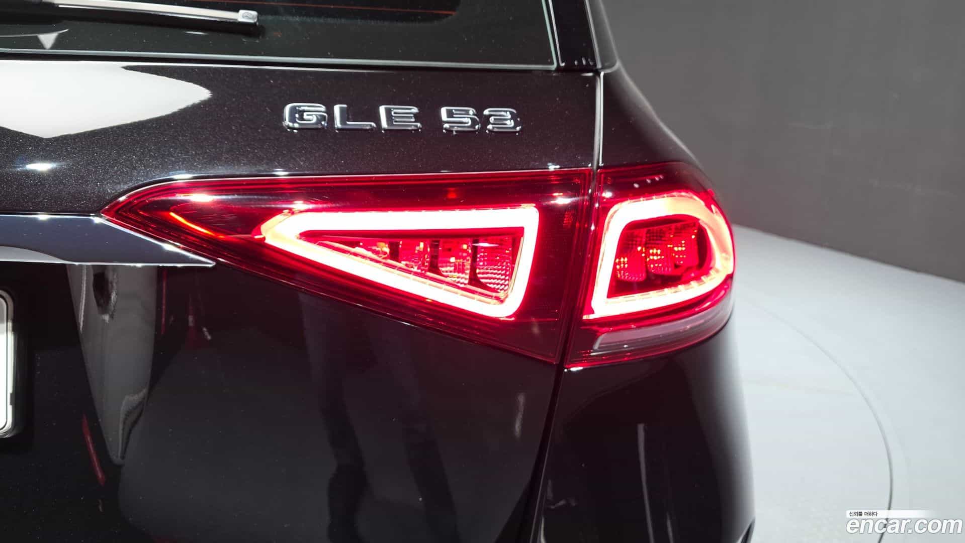 GLE-Class Mercedes-Benz 2022.4-OUTER-033