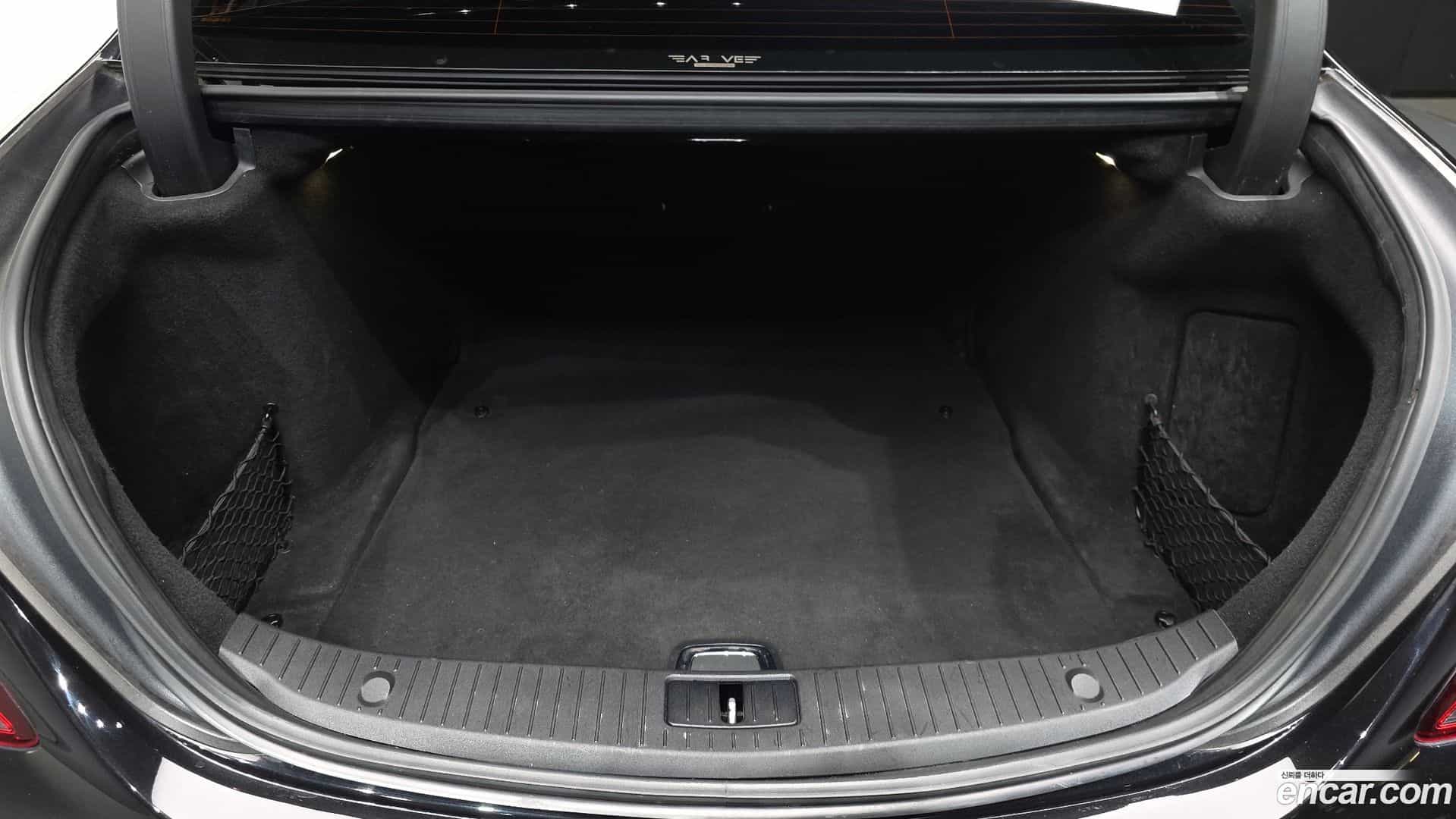 S-Class Mercedes-Benz 2018.1-OPTION-024