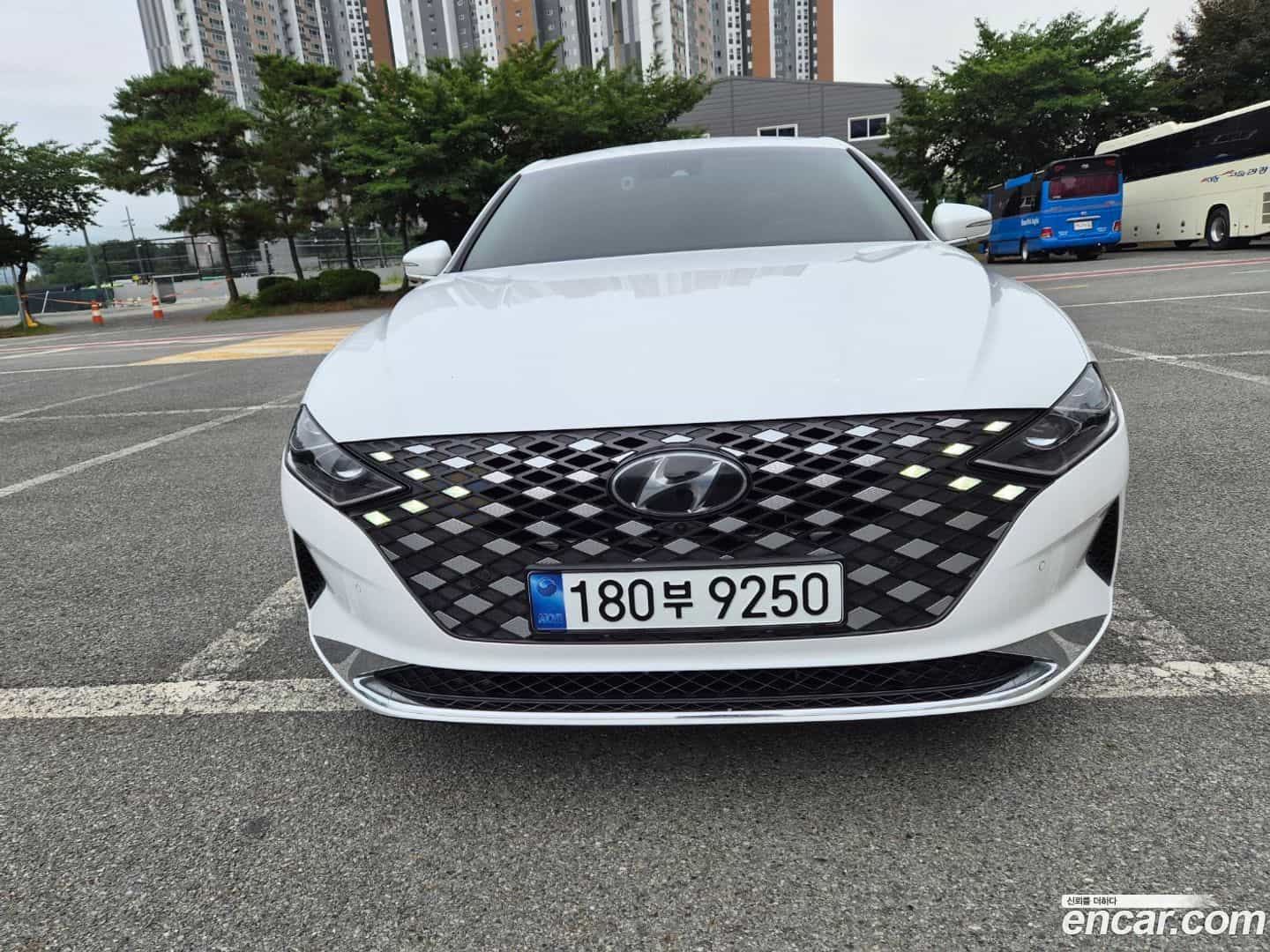 Grandeur Hyundai 2020.0-OUTER-001