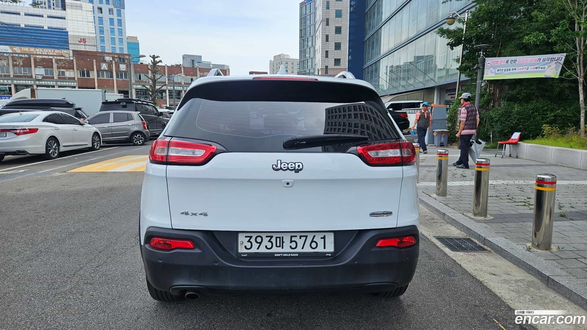 Cherokee Jeep 2018.2-OUTER-004