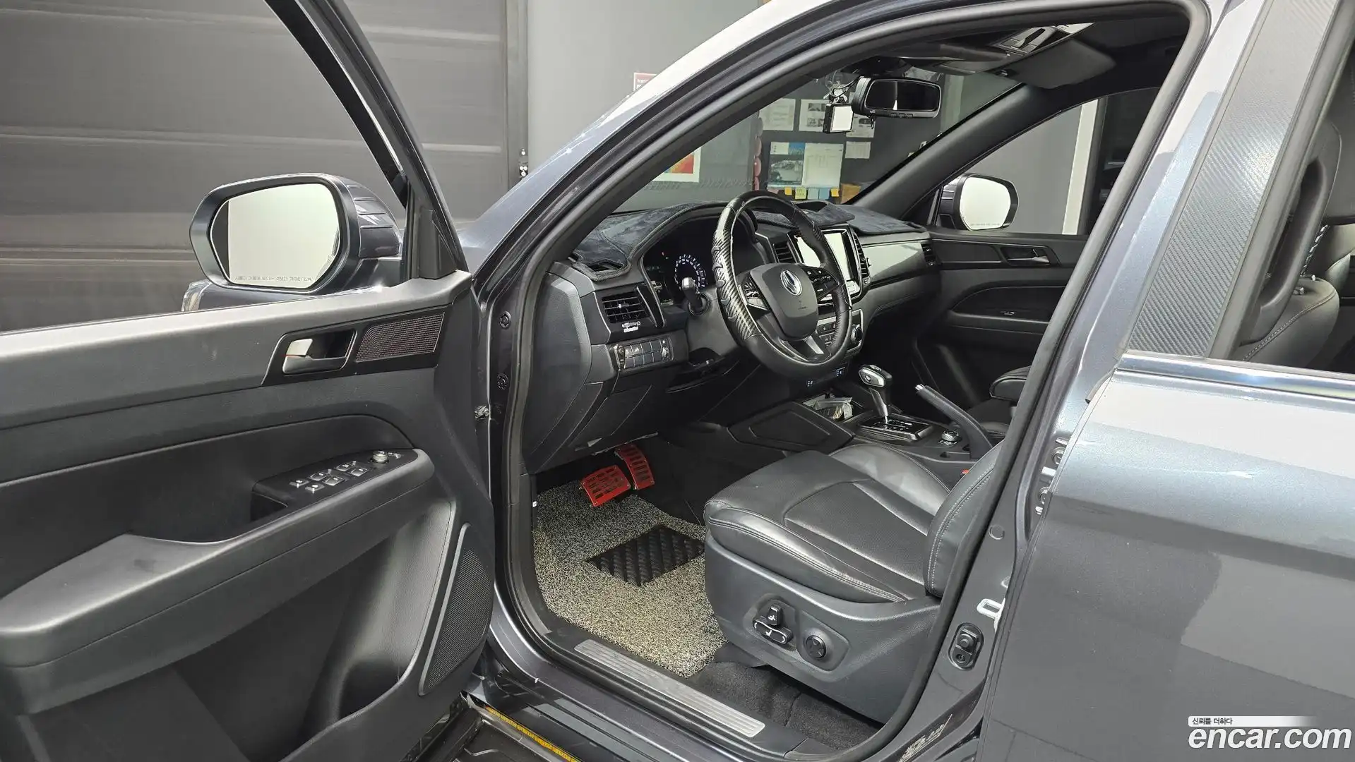 Rexton KG Mobility 2020.4-INNER-010