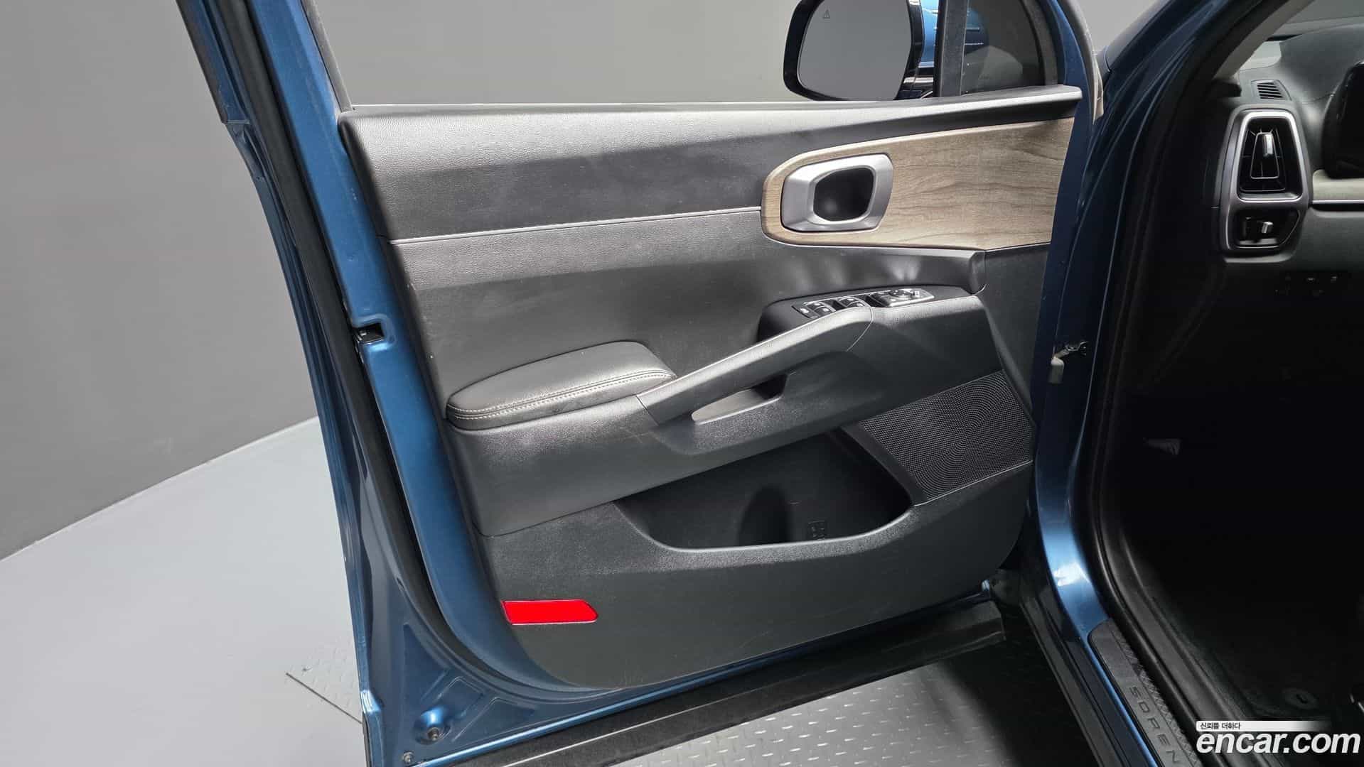 Sorento Kia 2022.4-INNER-034
