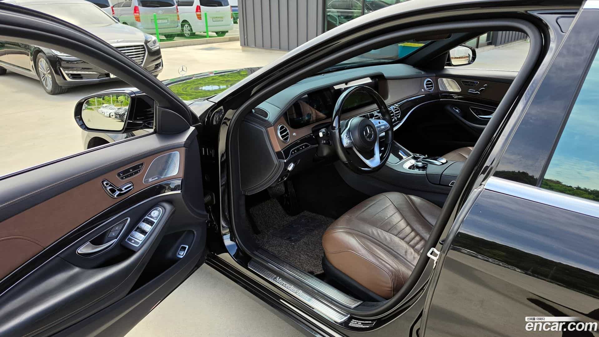 S-Class Mercedes-Benz 2017.8-INNER-010
