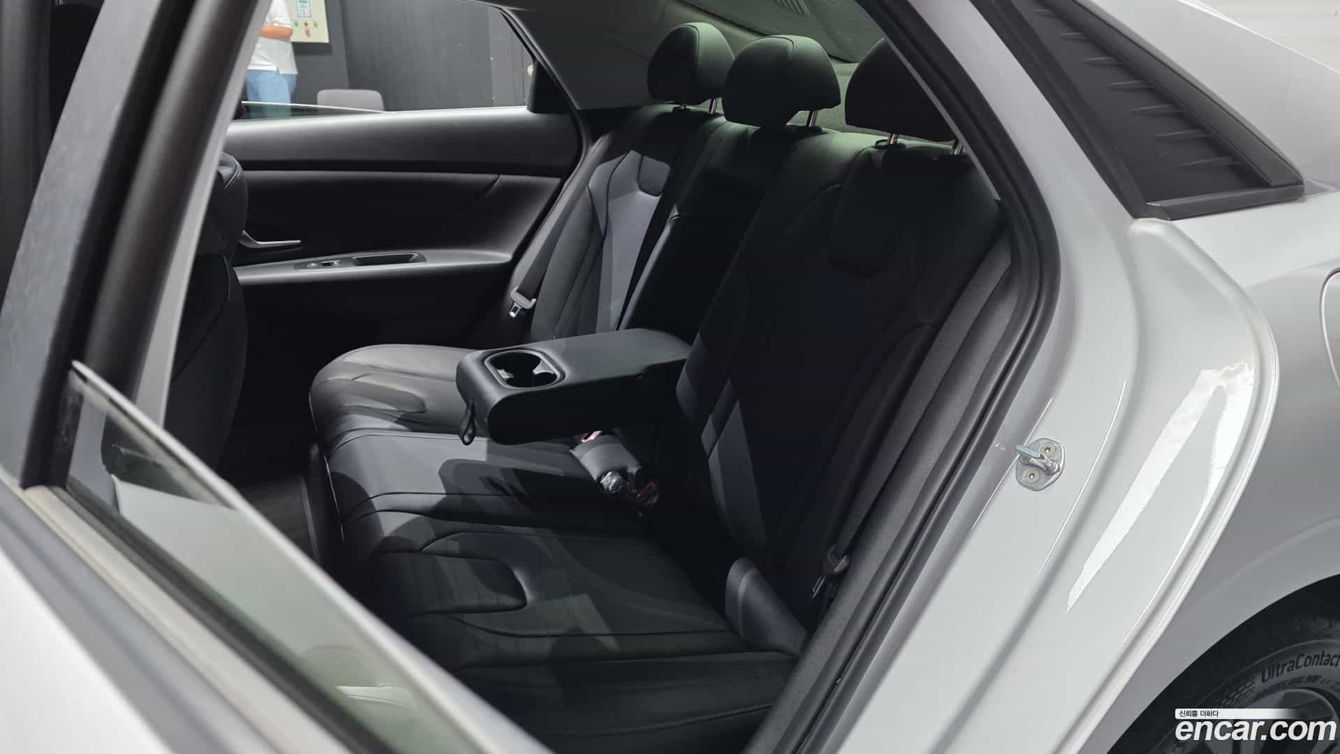AVANTE Hyundai 2022.4-OPTION-016