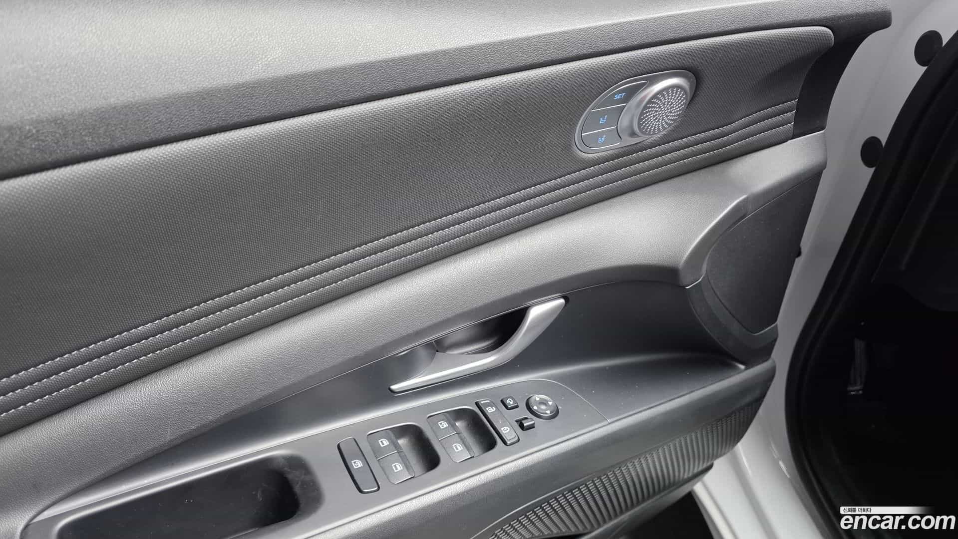 AVANTE Hyundai 2022.4-OPTION-021