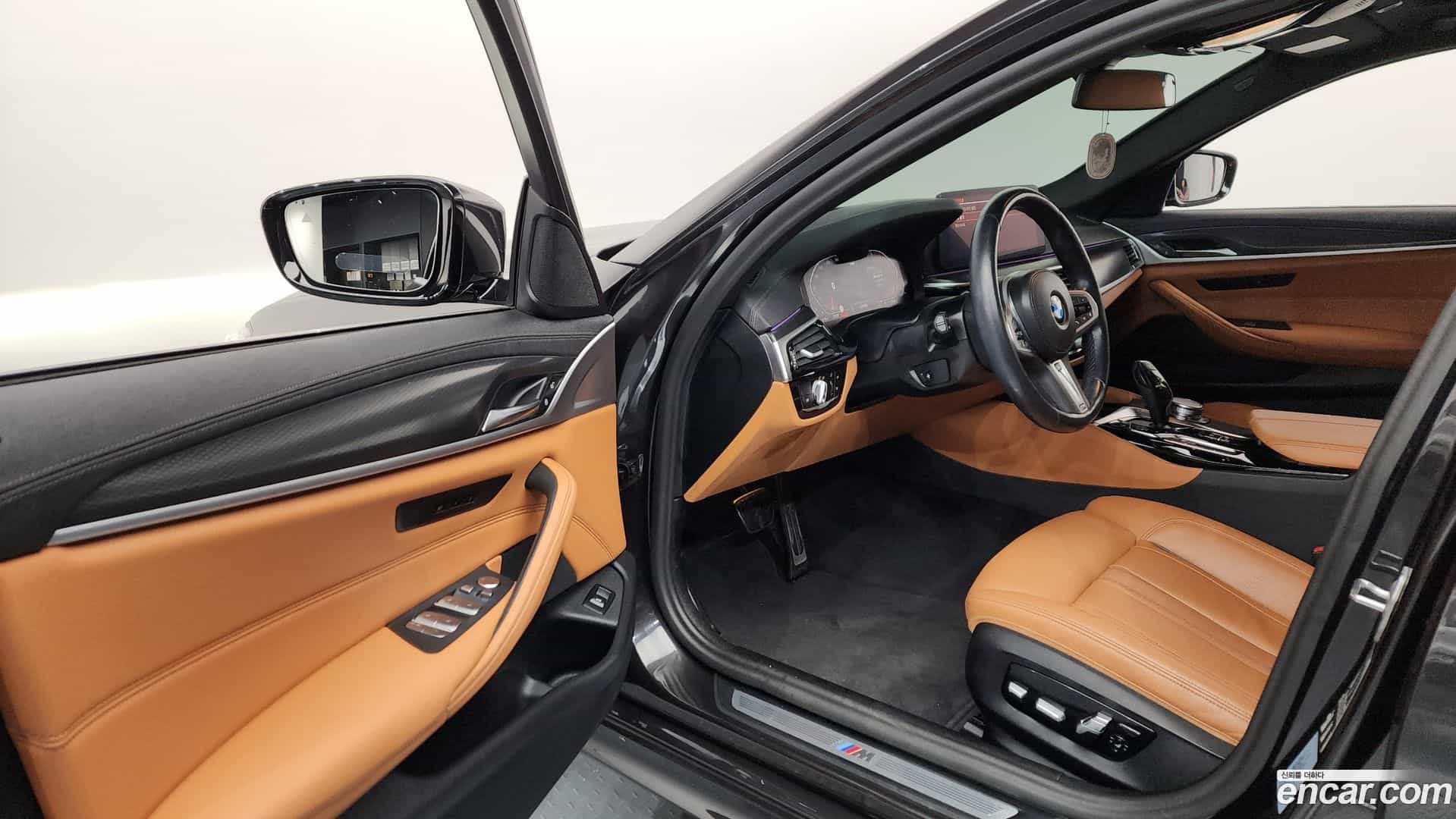 5-Series BMW 2023.6-INNER-010