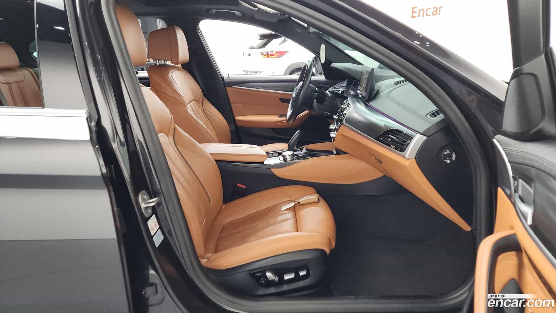 5-Series BMW 2023.6-INNER-036