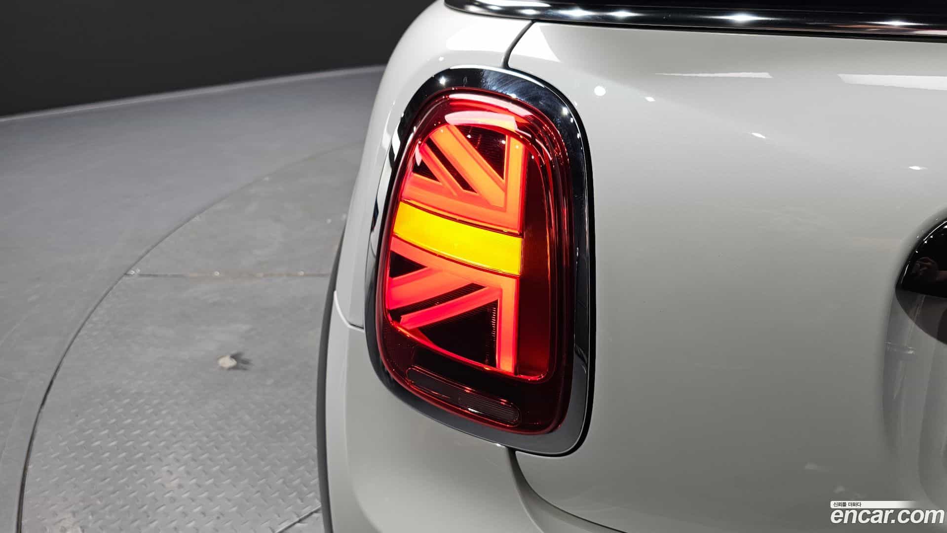 Cooper Convertible Mini 2024.2-OUTER-033