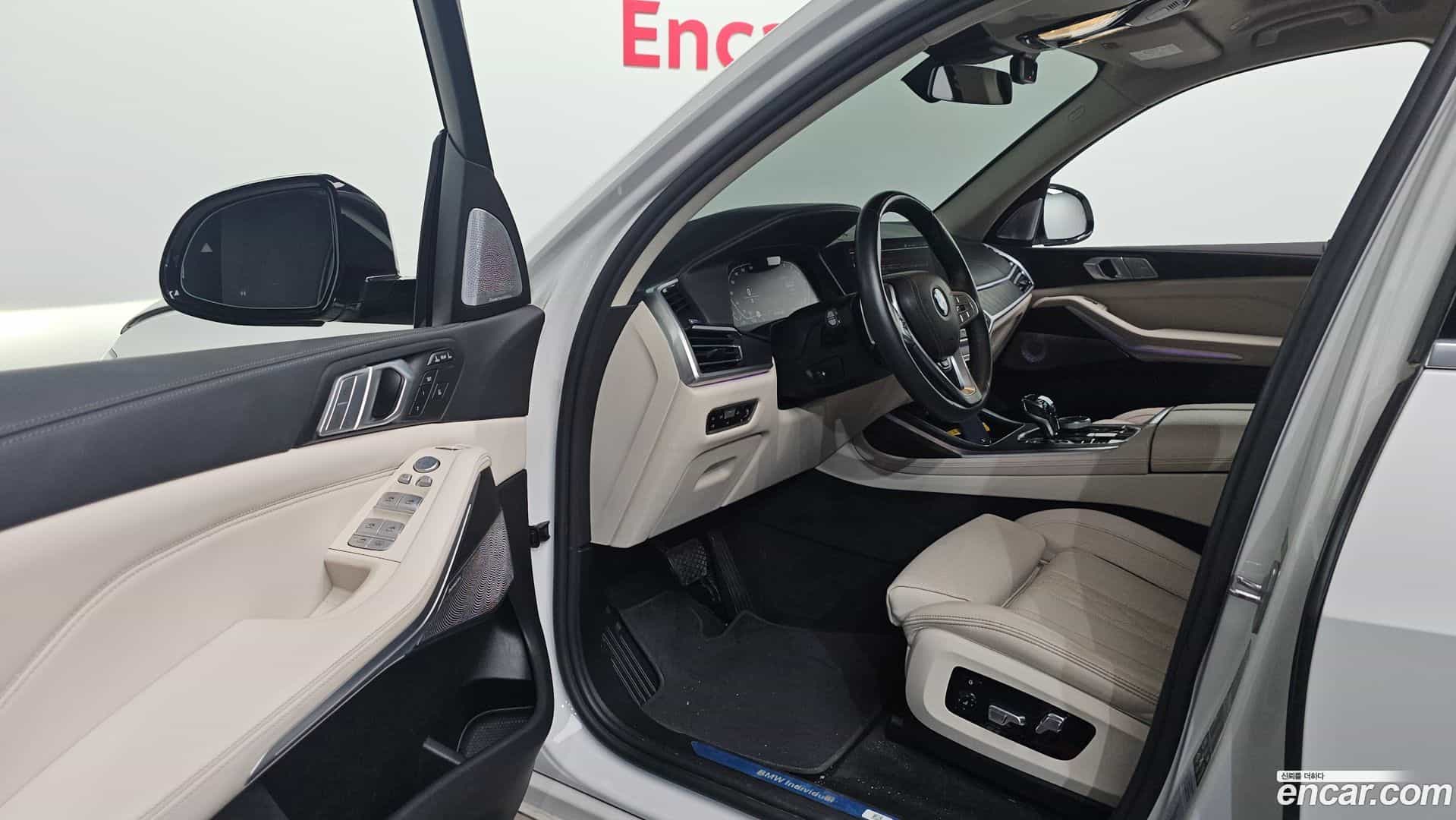 X7 BMW 2022.0-INNER-010