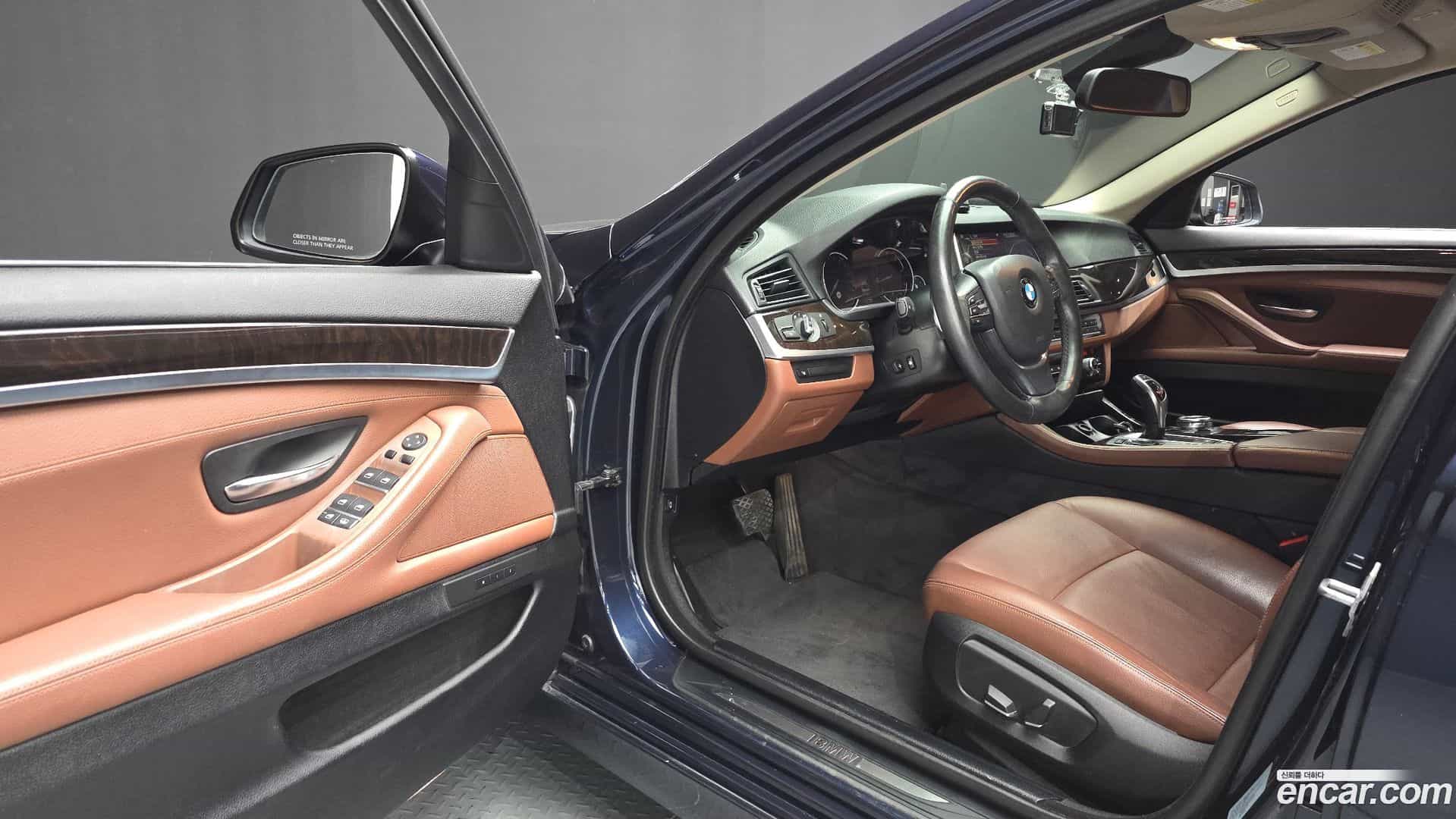 5-Series BMW 2014.5-INNER-010