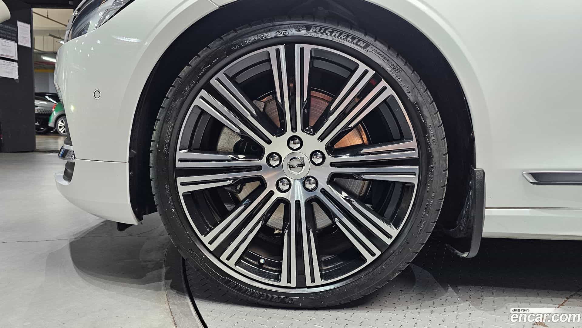 S90 Volvo 2023.0-OUTER-005