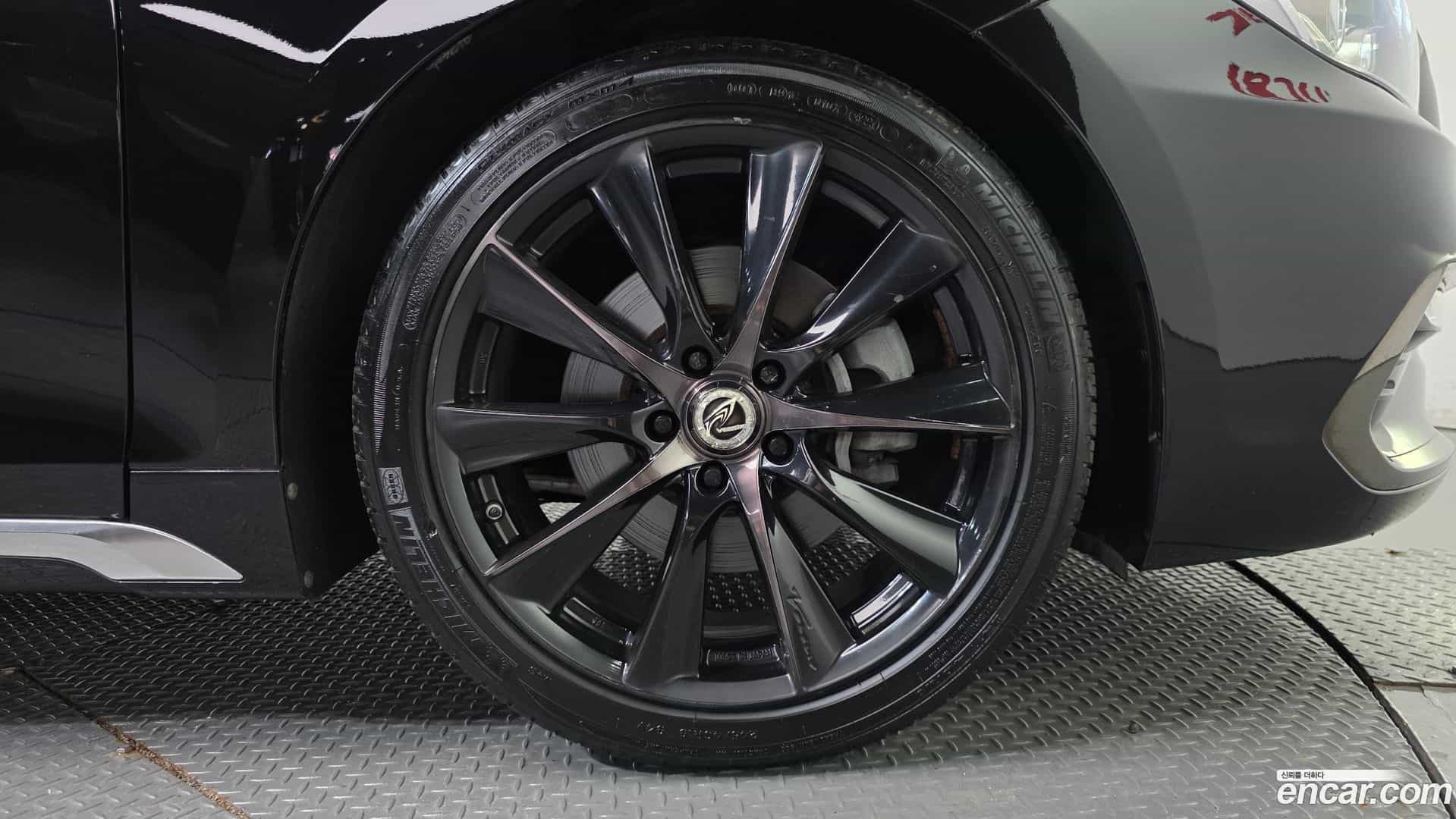 Grandeur Hyundai 2018.9-OUTER-005