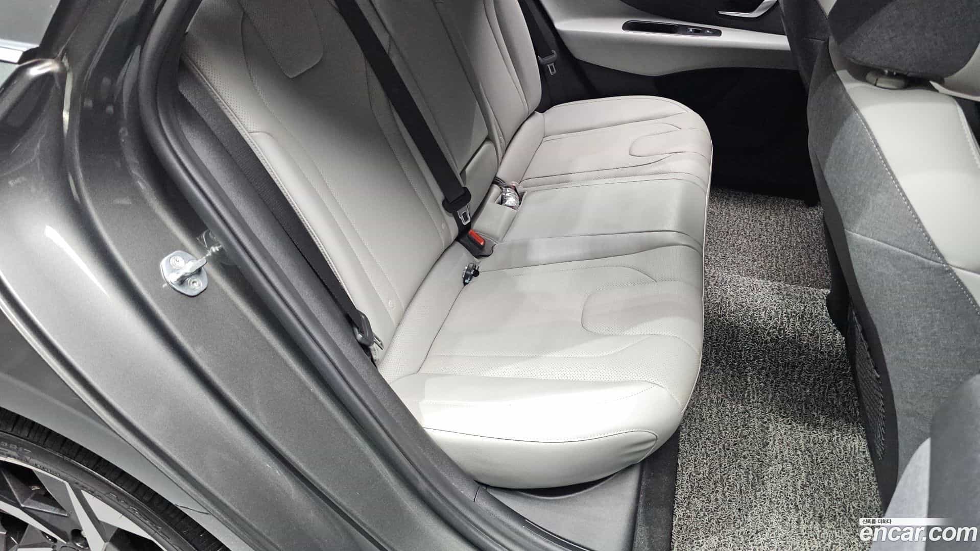 AVANTE Hyundai 2021.9-OPTION-016