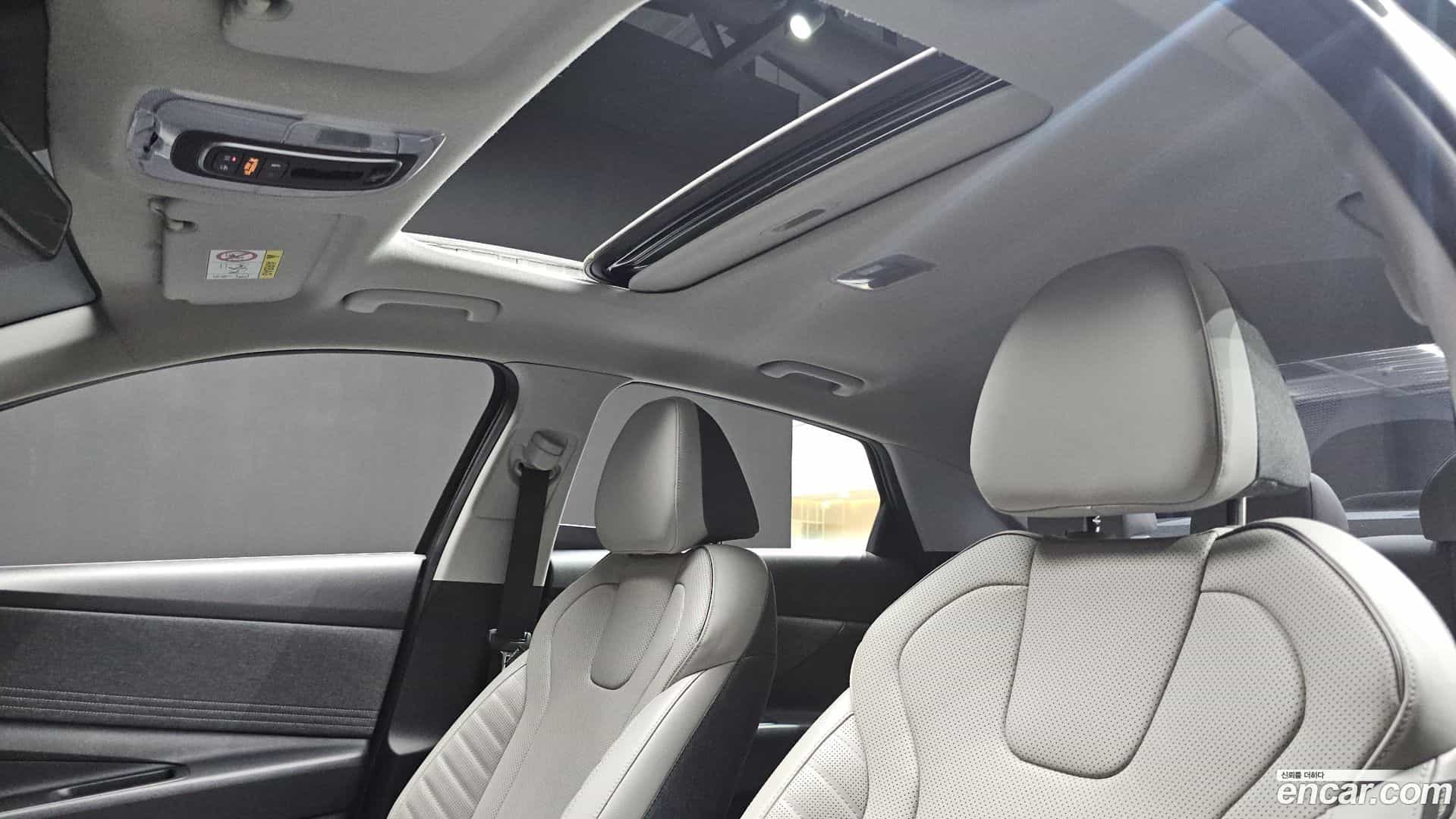 AVANTE Hyundai 2021.9-OPTION-023