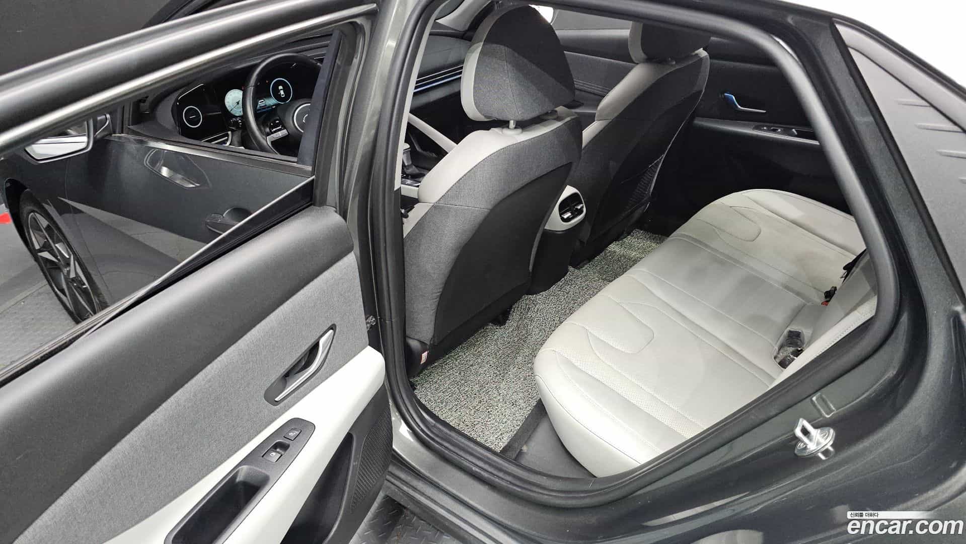 AVANTE Hyundai 2021.9-INNER-036
