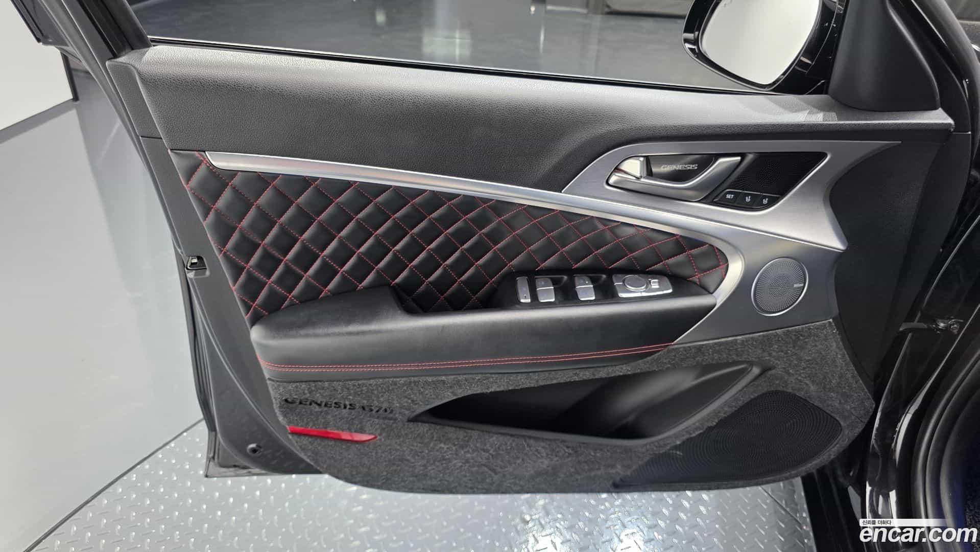 G70 Genesis 2019.2-INNER-034