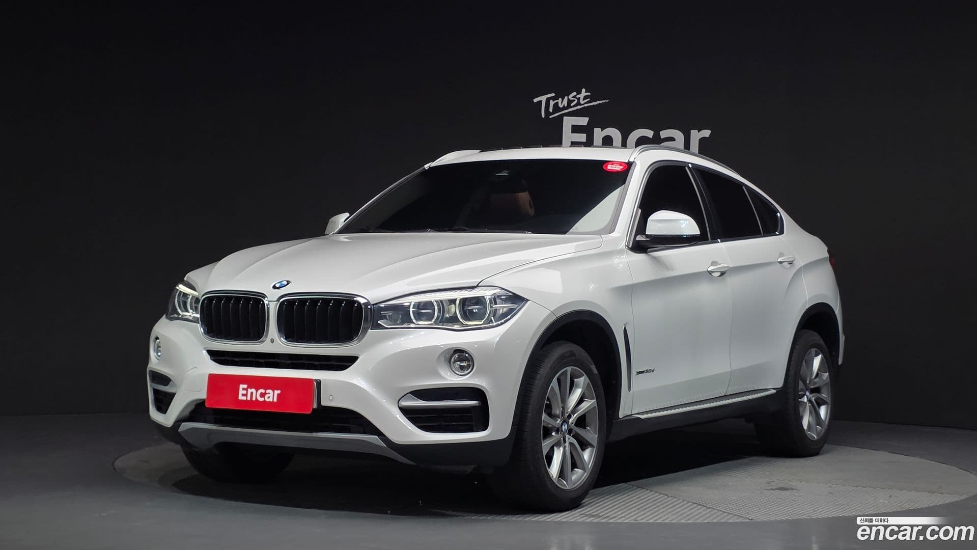 Main__Slider__Photo:X6 BMW 2017.6-0