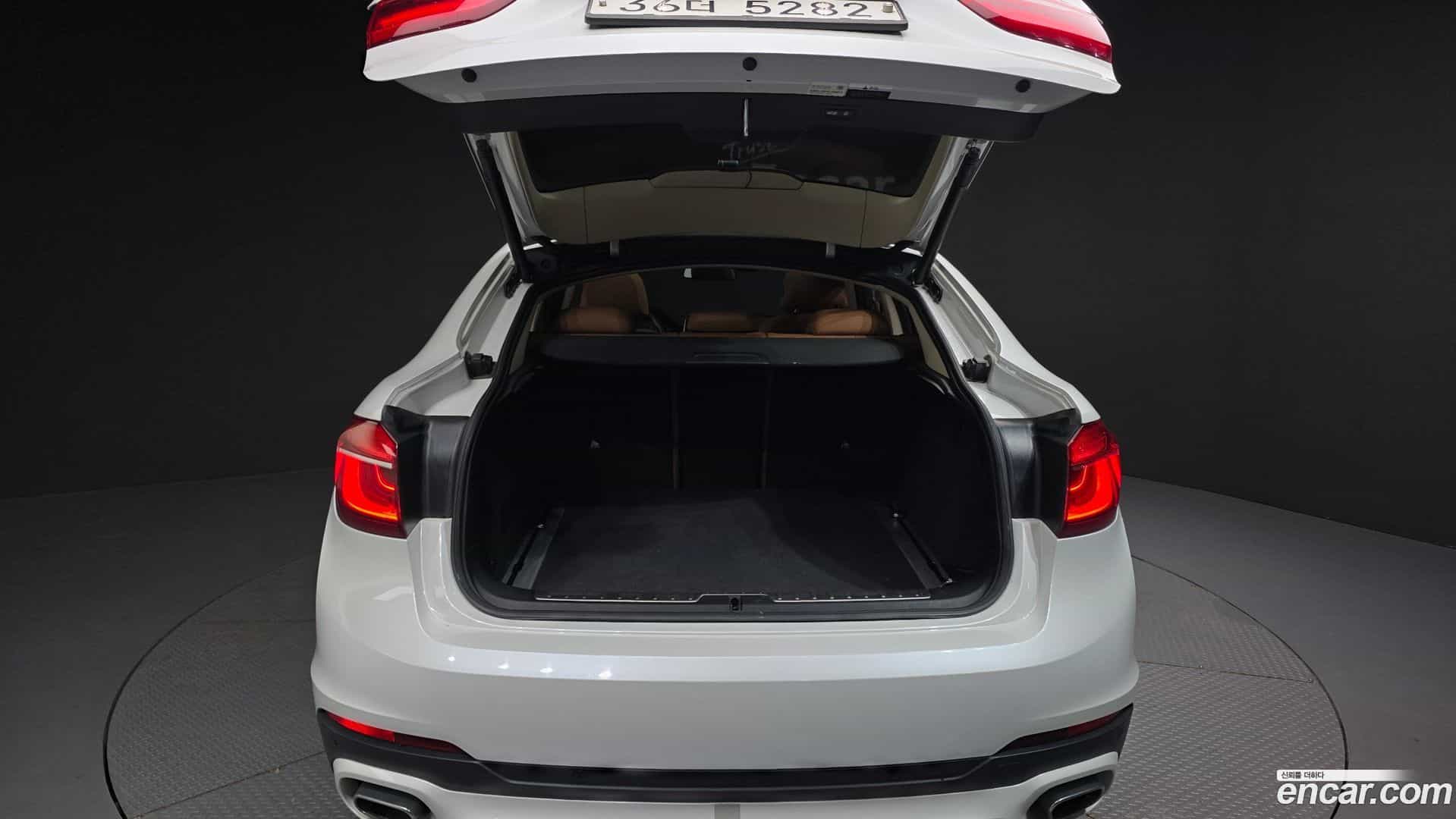 X6 BMW 2017.6-OPTION-024