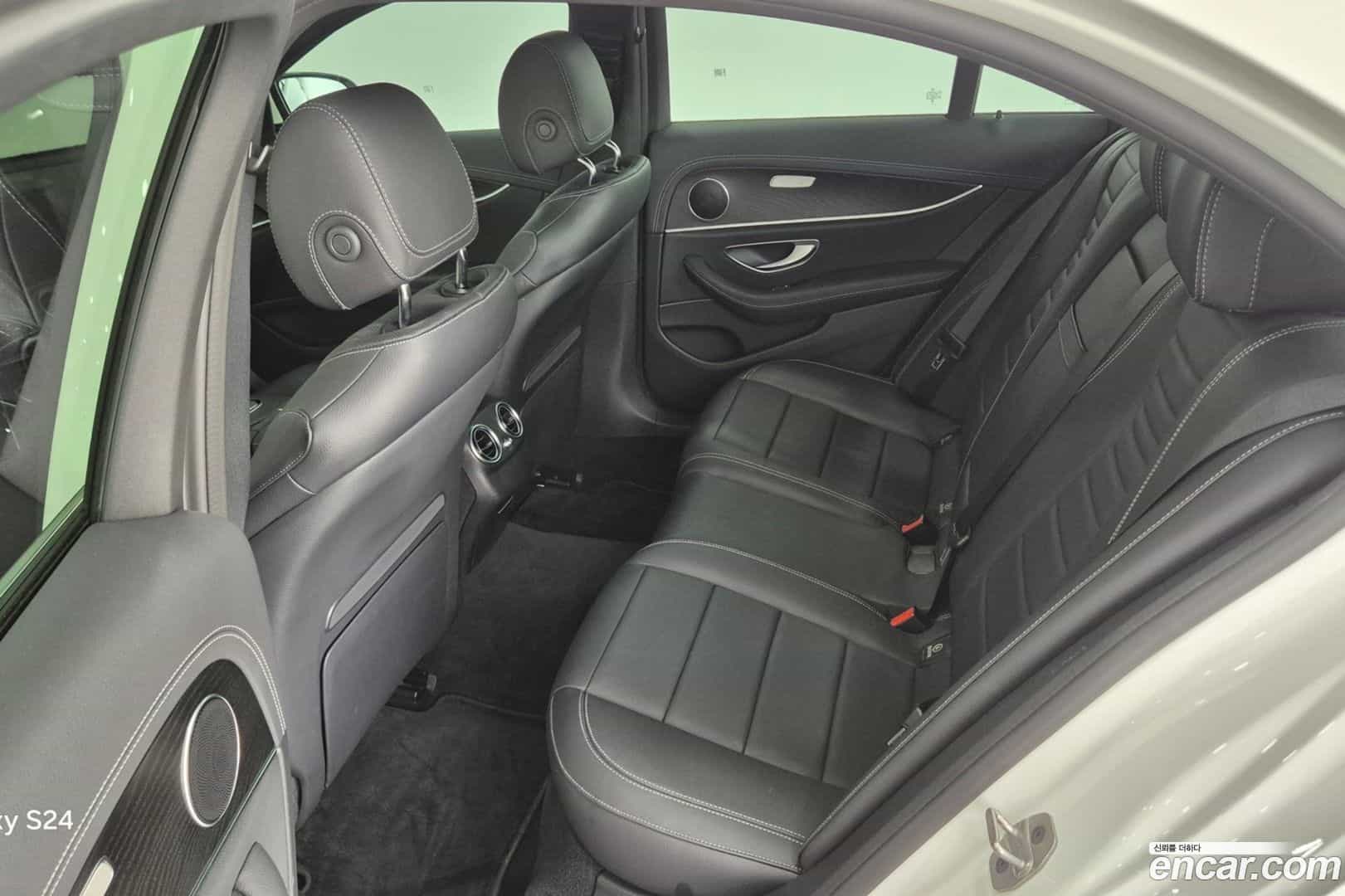 E-Class Mercedes-Benz 2023.5-INNER-010