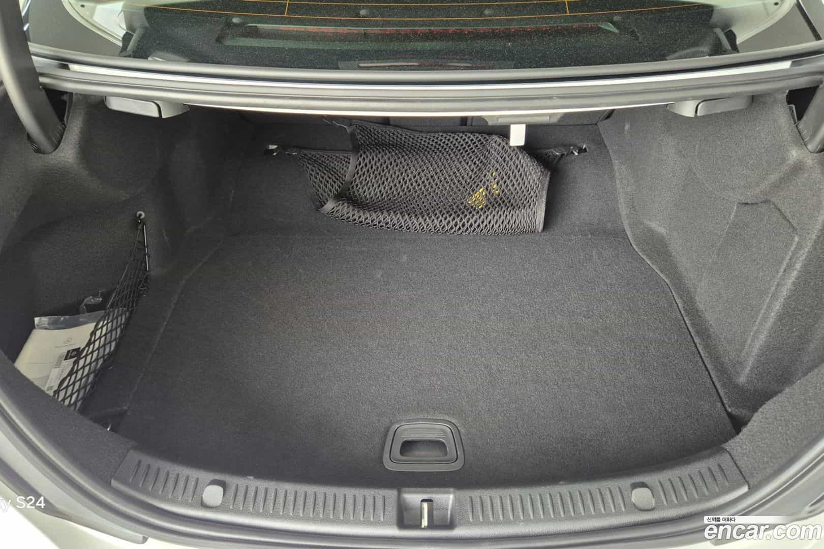 E-Class Mercedes-Benz 2023.5-OPTION-015