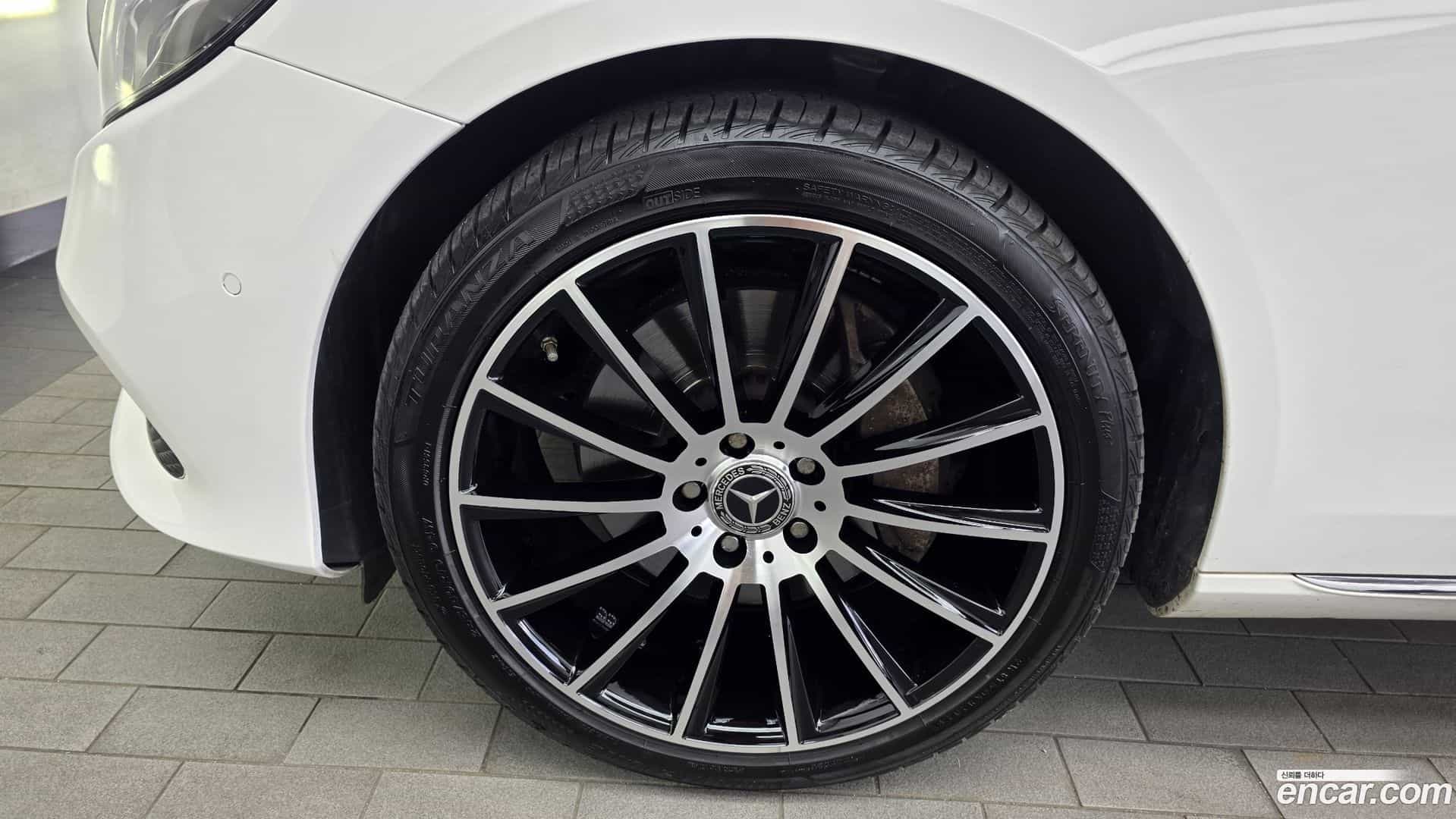 E-Class Mercedes-Benz 2019.2-OUTER-005