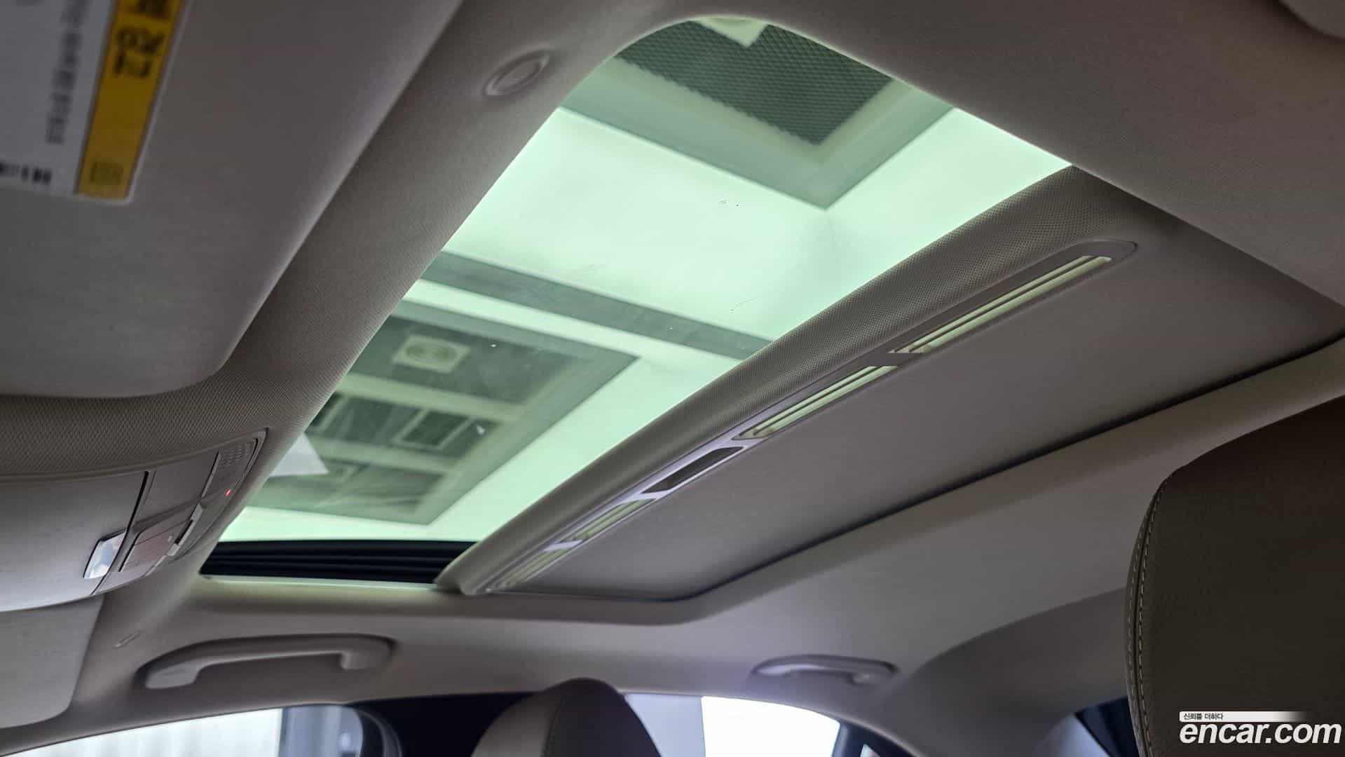 E-Class Mercedes-Benz 2019.2-OPTION-023