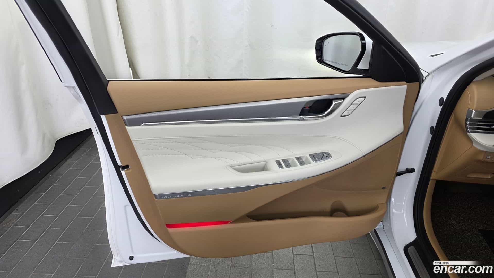 Grandeur Hyundai 2020.9-INNER-034