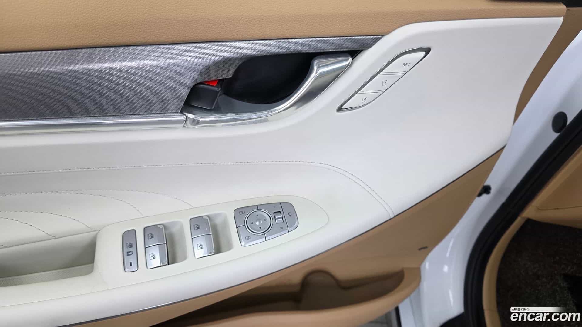 Grandeur Hyundai 2020.9-OPTION-042