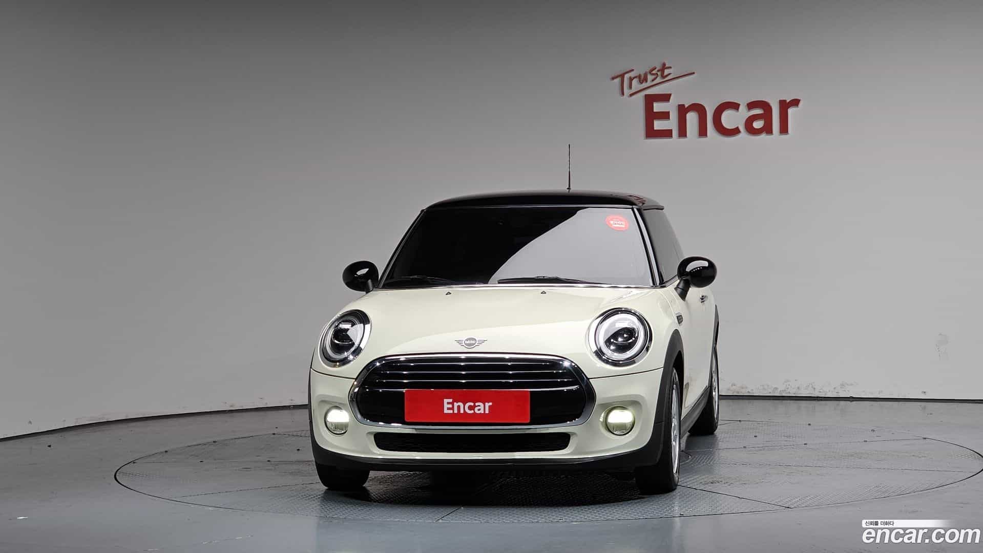 Cooper Mini 2019.0-OUTER-003