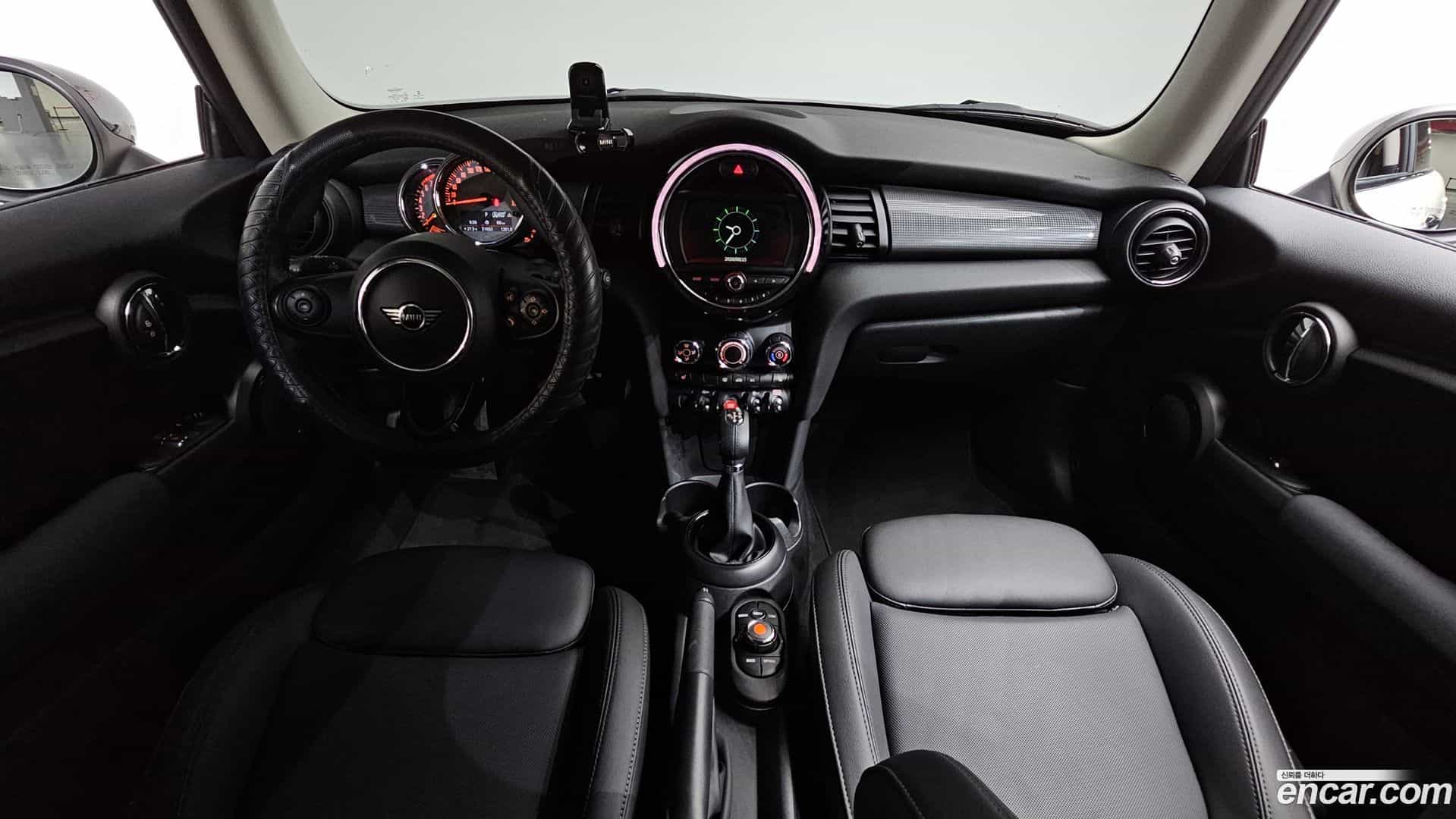 Cooper Mini 2019.0-INNER-007