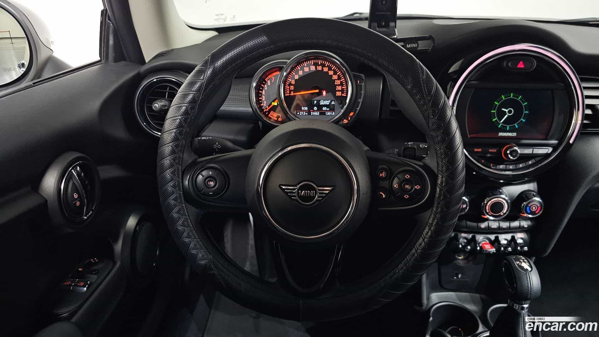 Cooper Mini 2019.0-OPTION-016