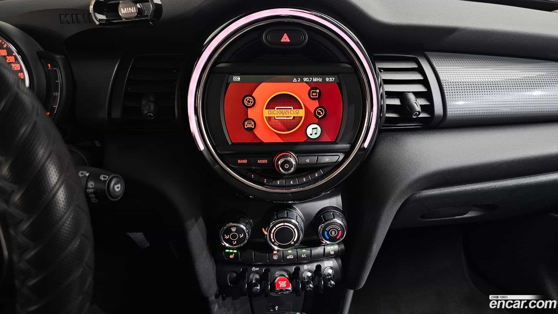 Cooper Mini 2019.0-OPTION-017