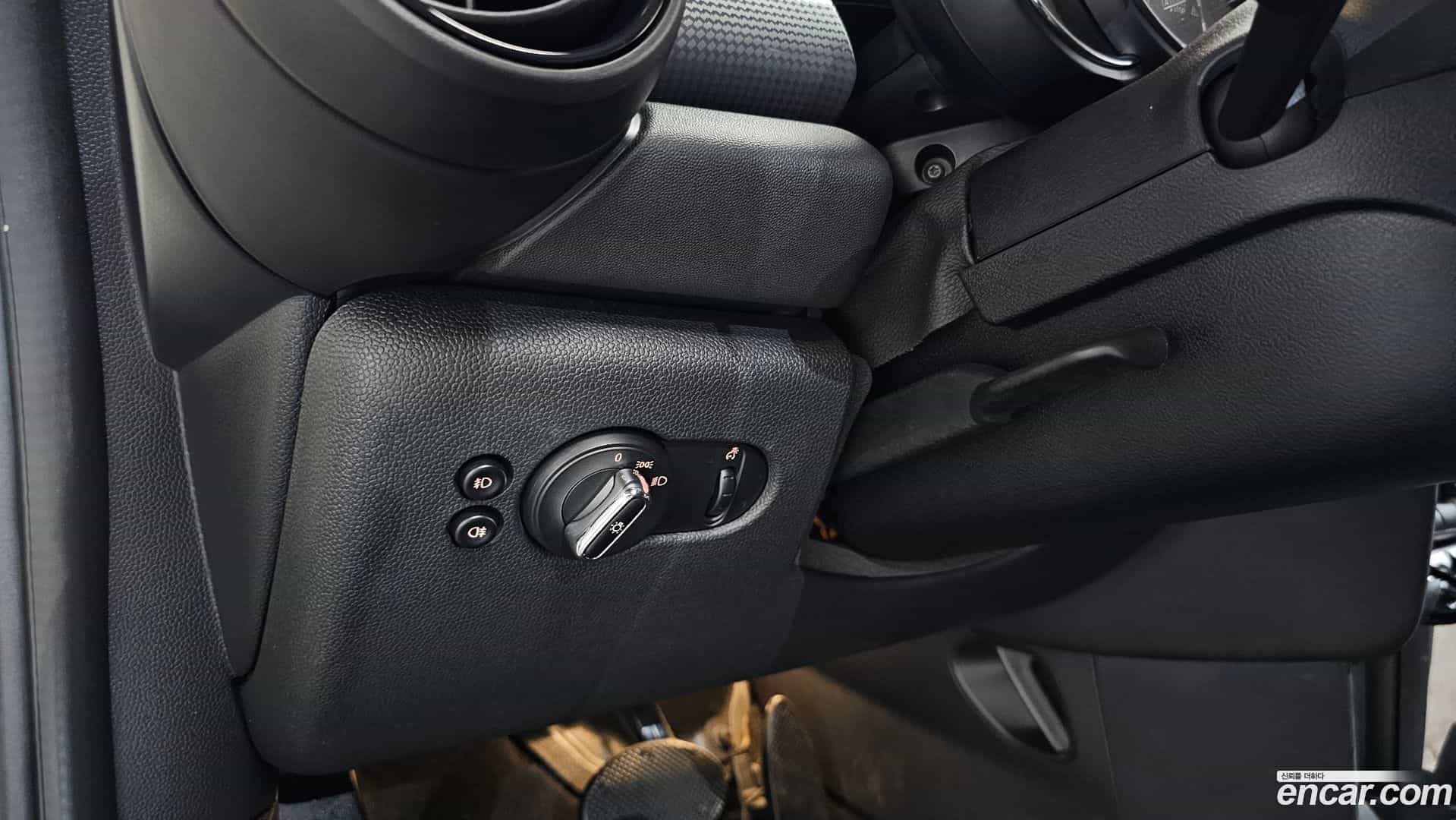 Cooper Mini 2019.0-OPTION-020