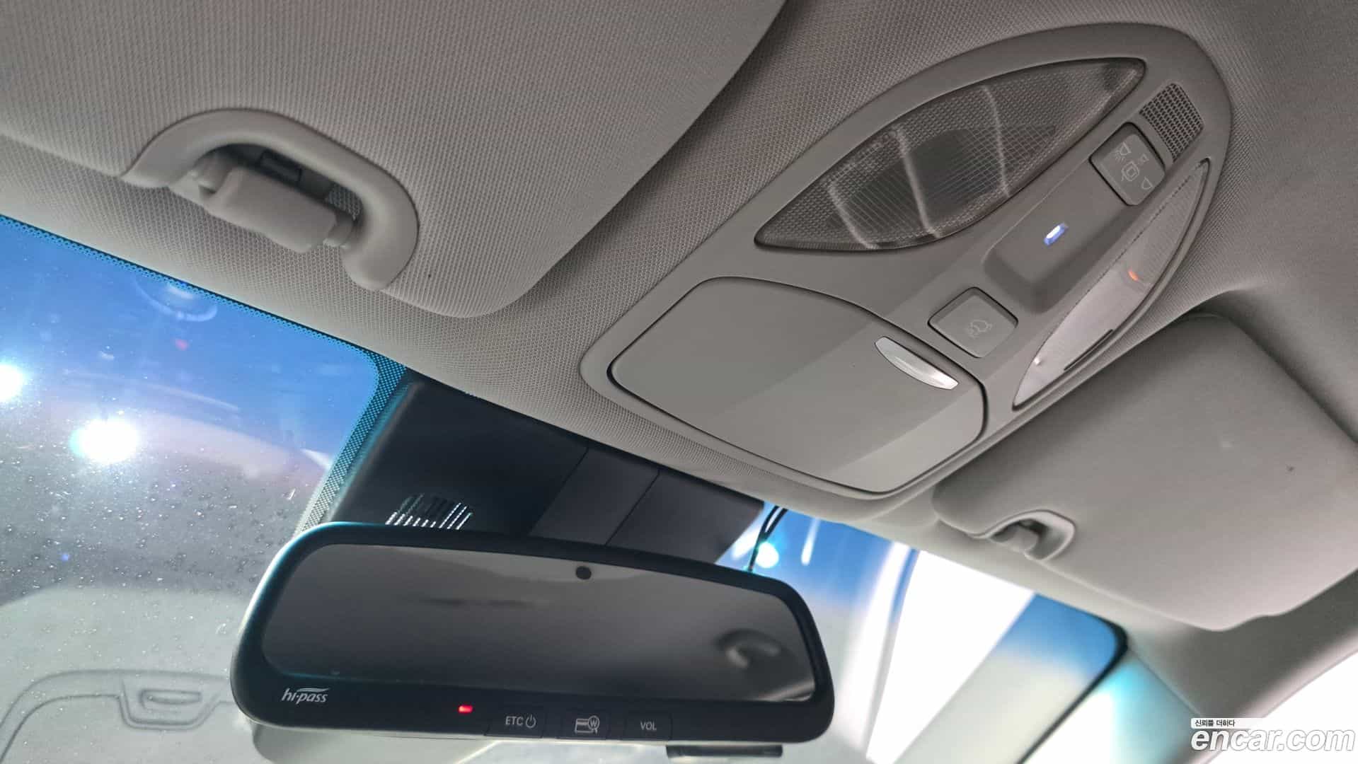 Santafe Hyundai 2018.1-OPTION-022