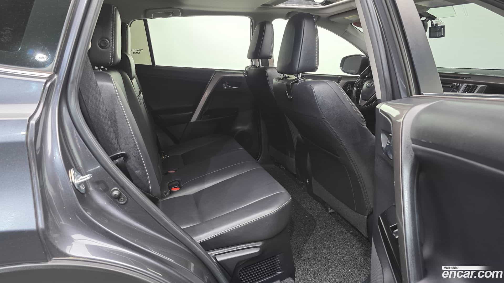 RAV4 Toyota 2018.4-OPTION-015