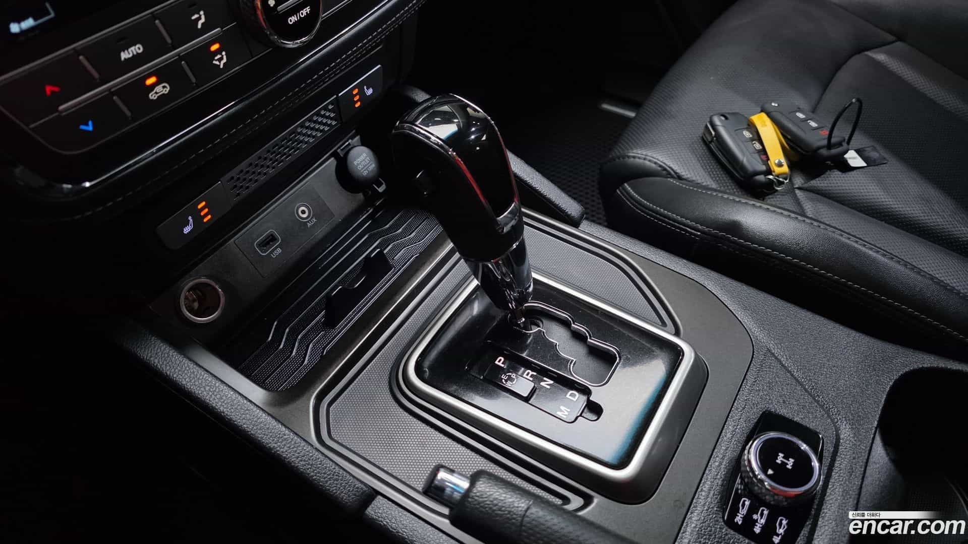 Rexton KG Mobility 2018.1-INNER-009